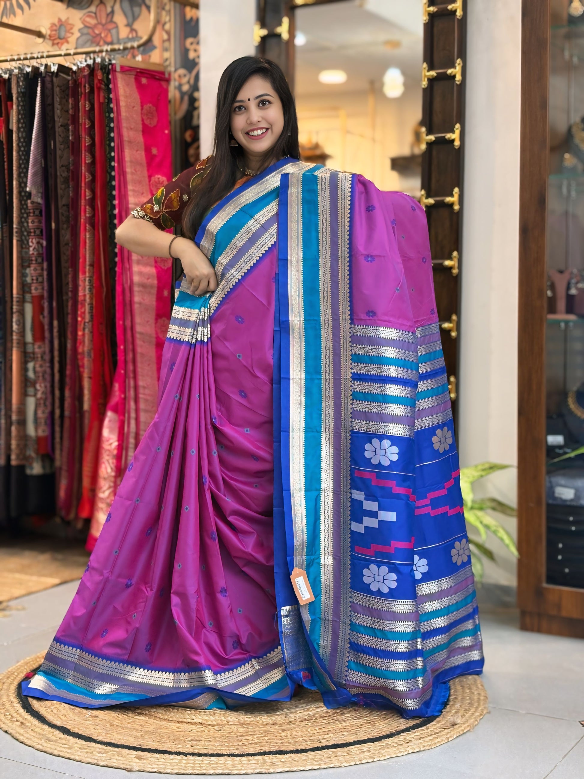 KanchiLite - Kanchipuram Silk