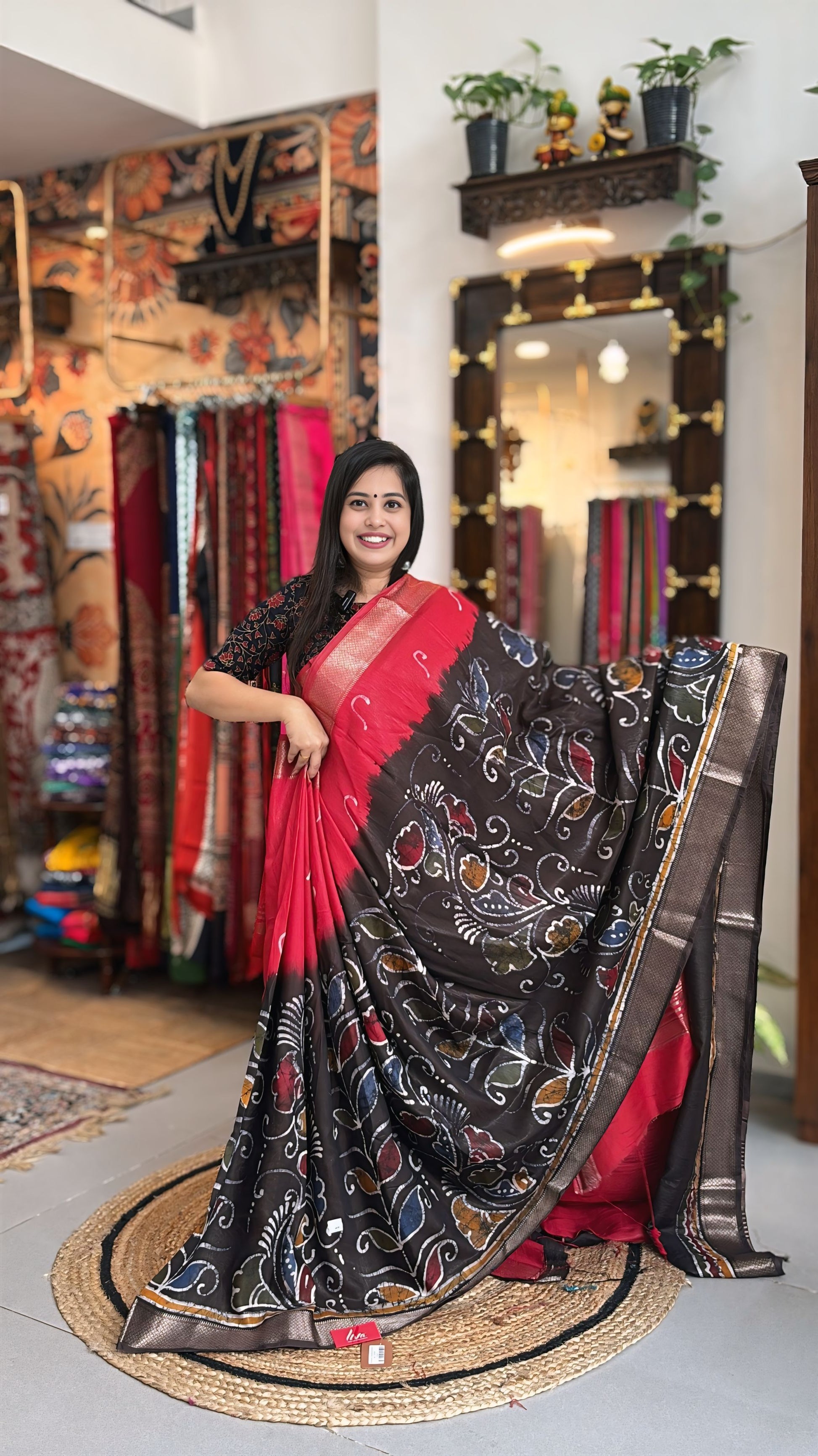 Phoolmala - Hand Batik Maheshwari Saree