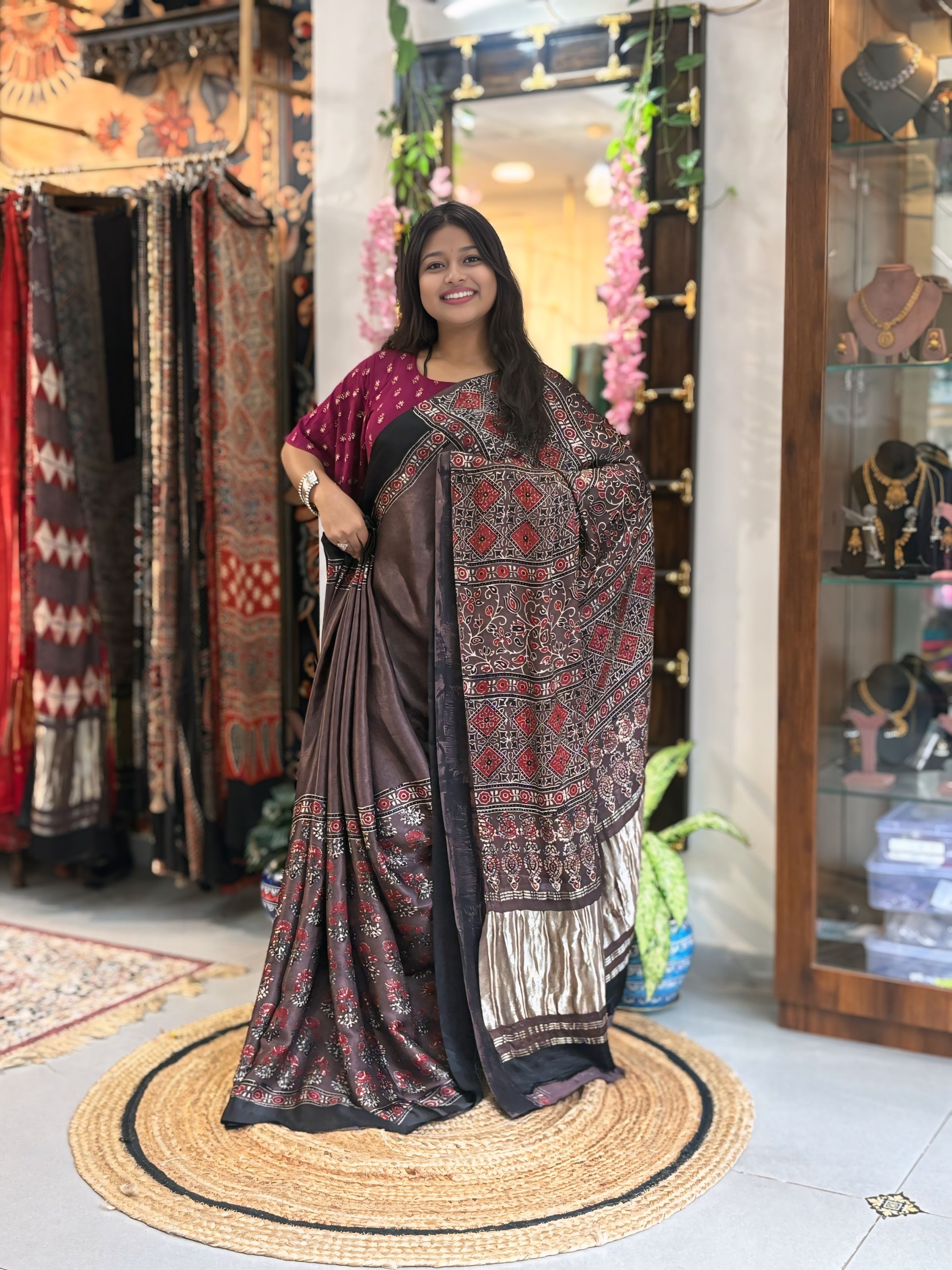 Mehira - Ajrakh Modal Lakripatta