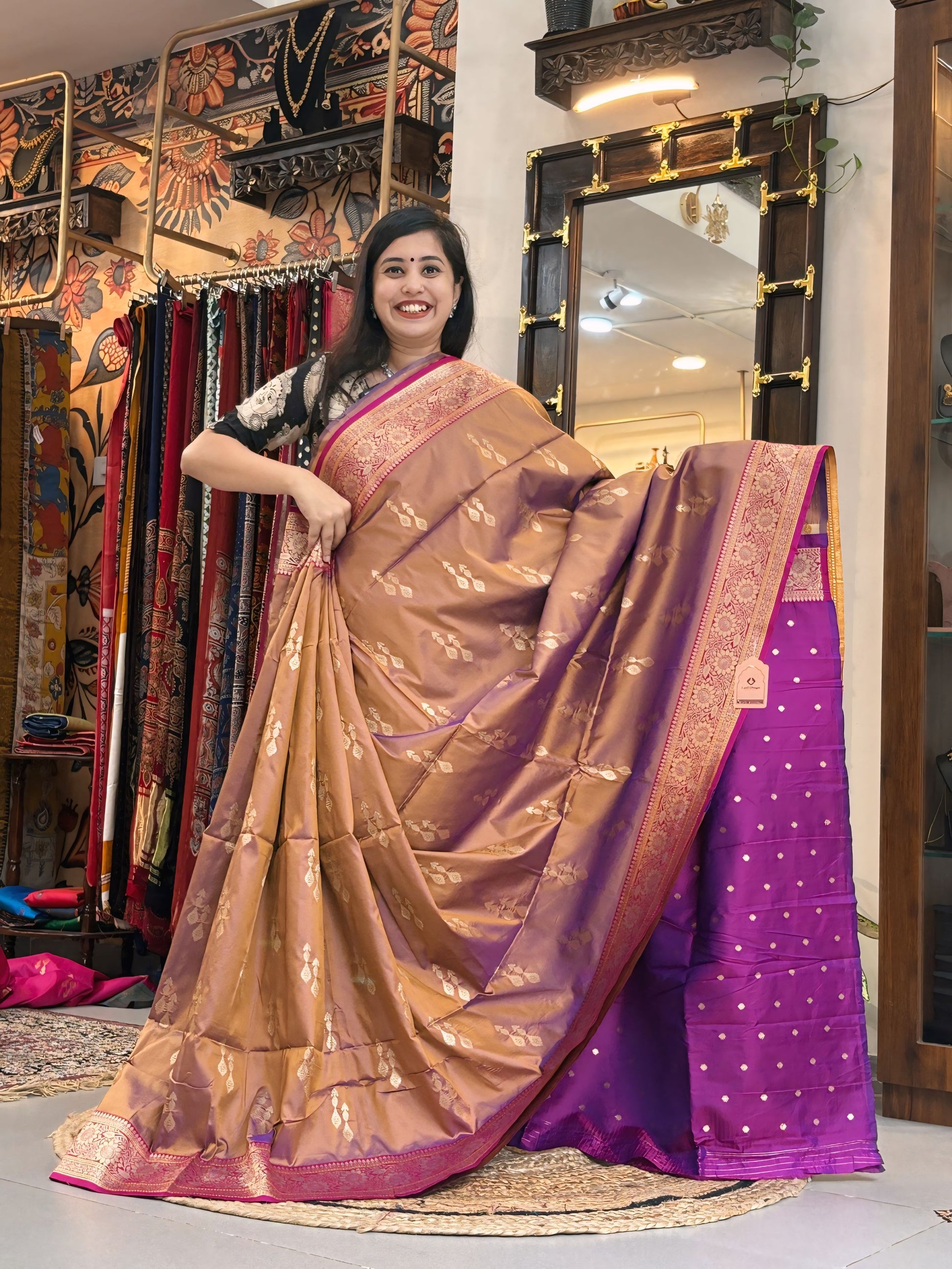 Kumudini - Mashru Banarasi