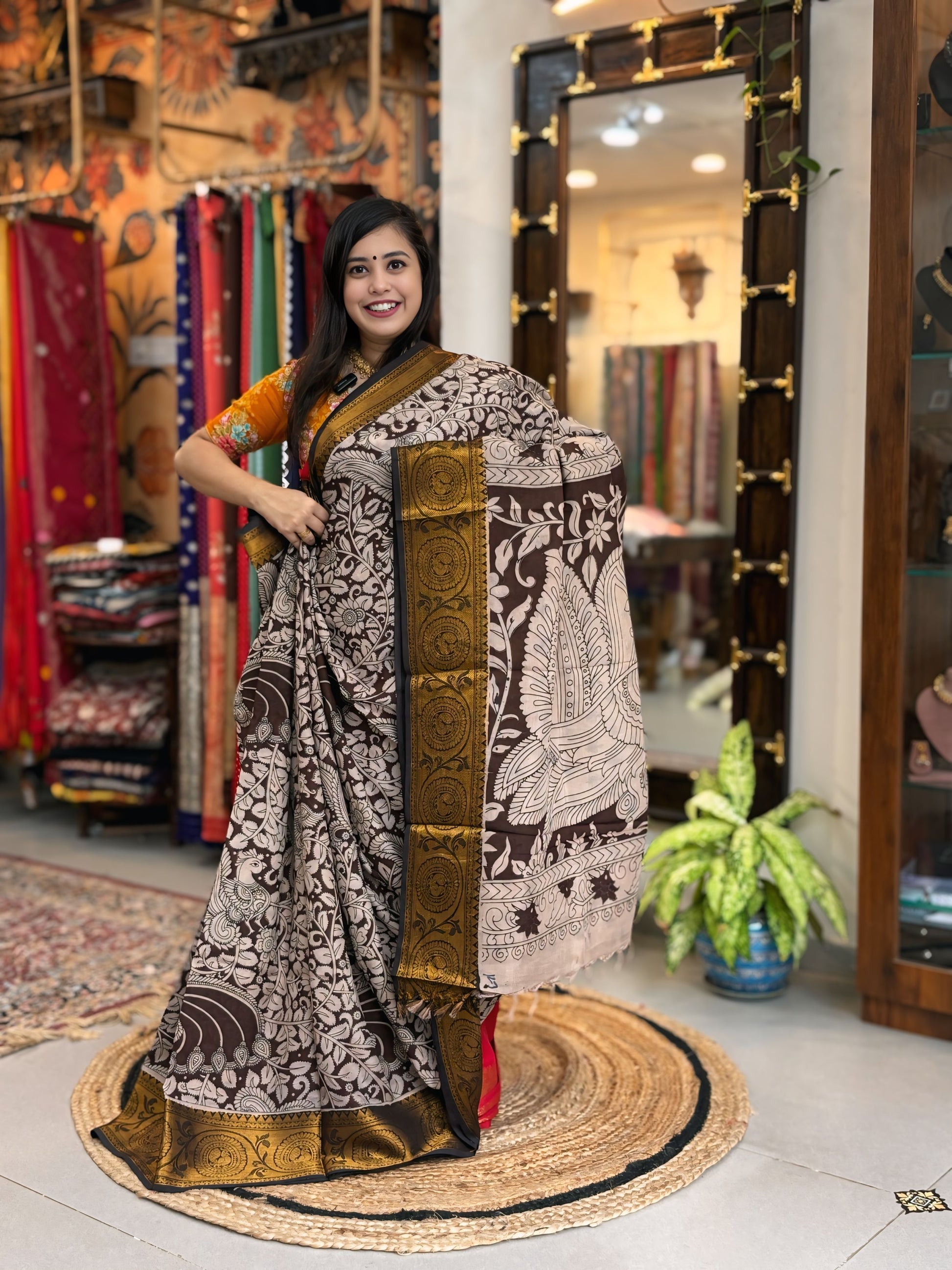Zareen
- Kalamkari Nizam Heavy Border