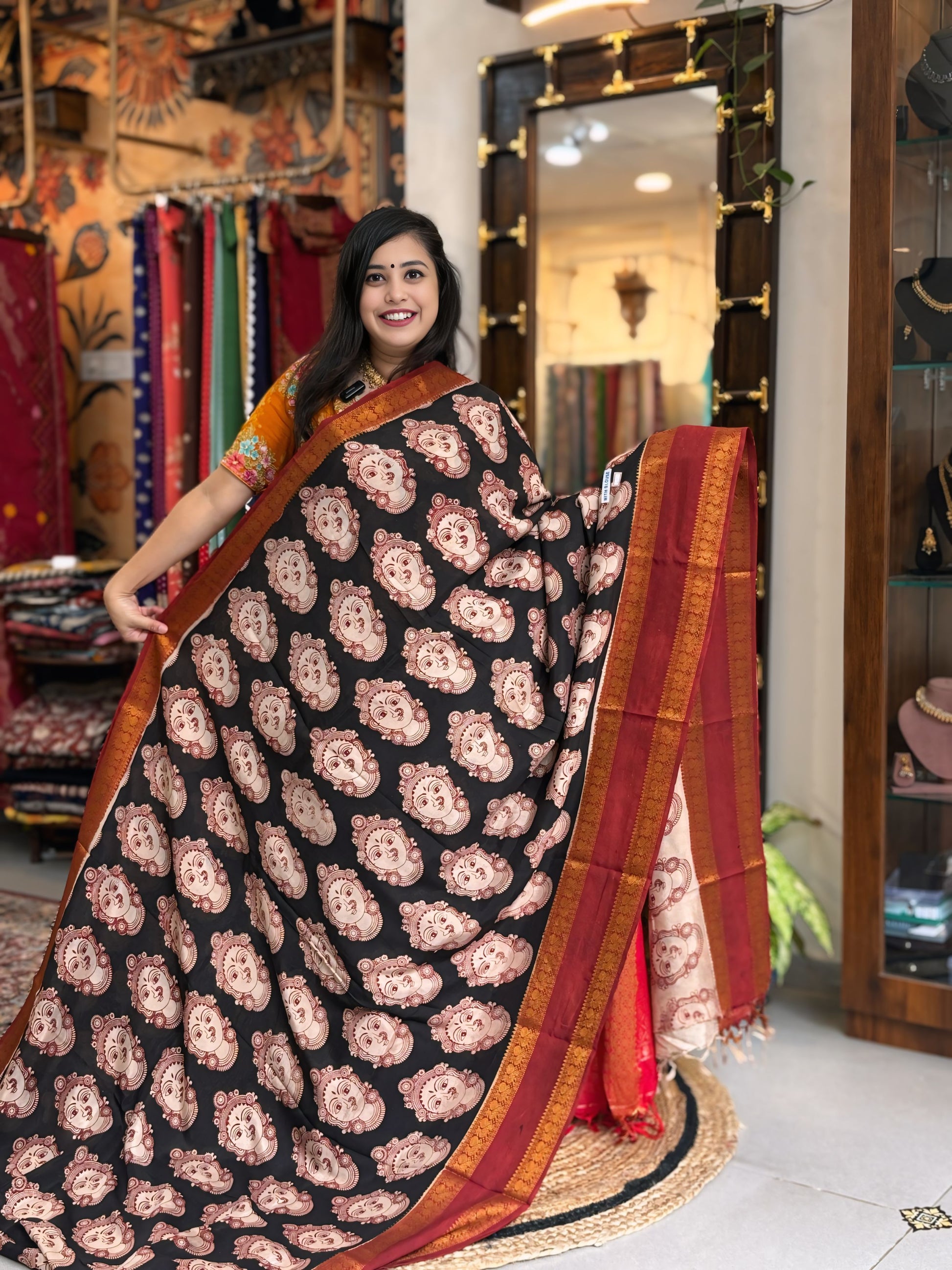 Gulzar
- Kalamkari Nizam Heavy Border