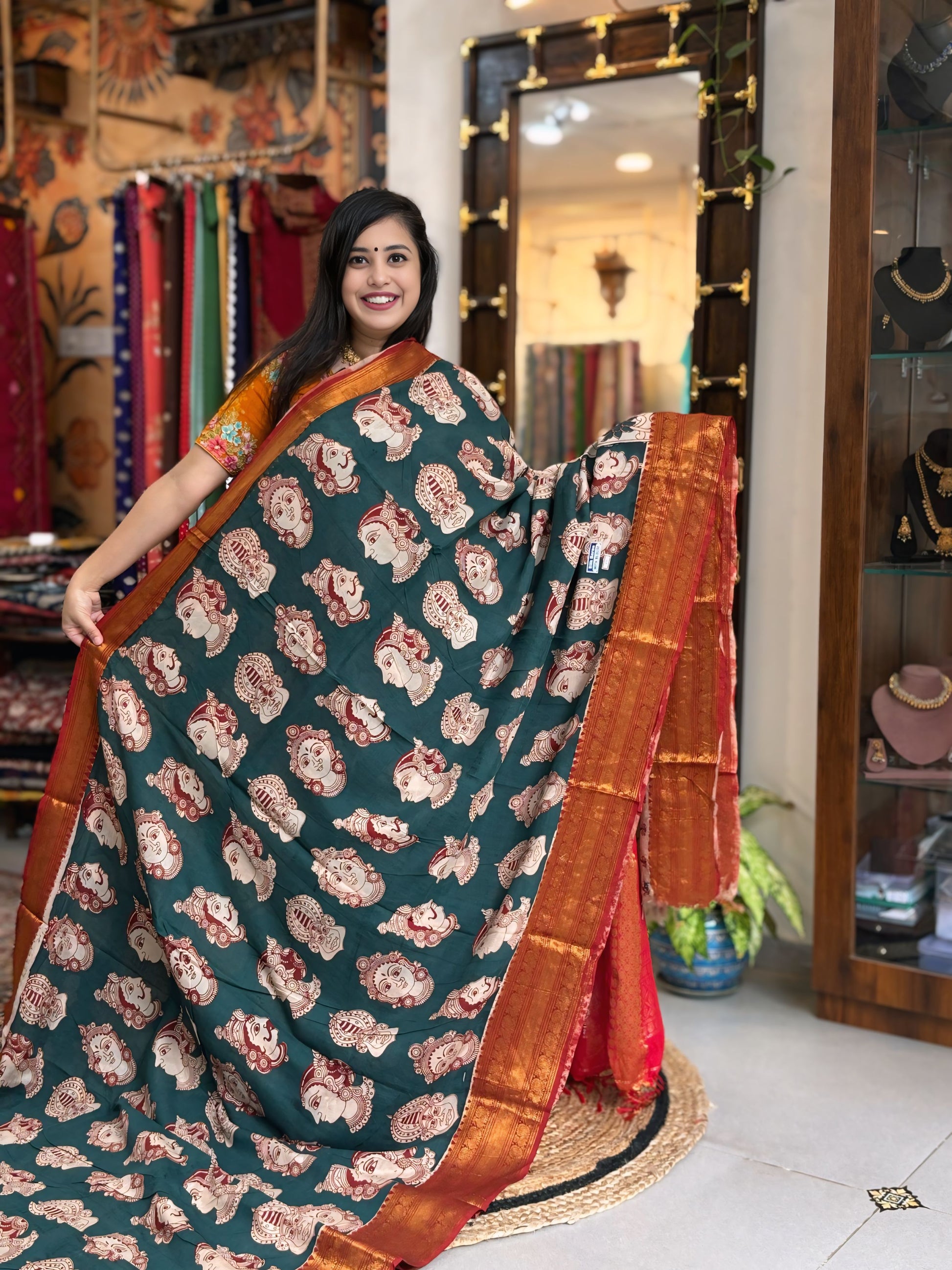 Feroza
- Kalamkari Nizam Heavy Border