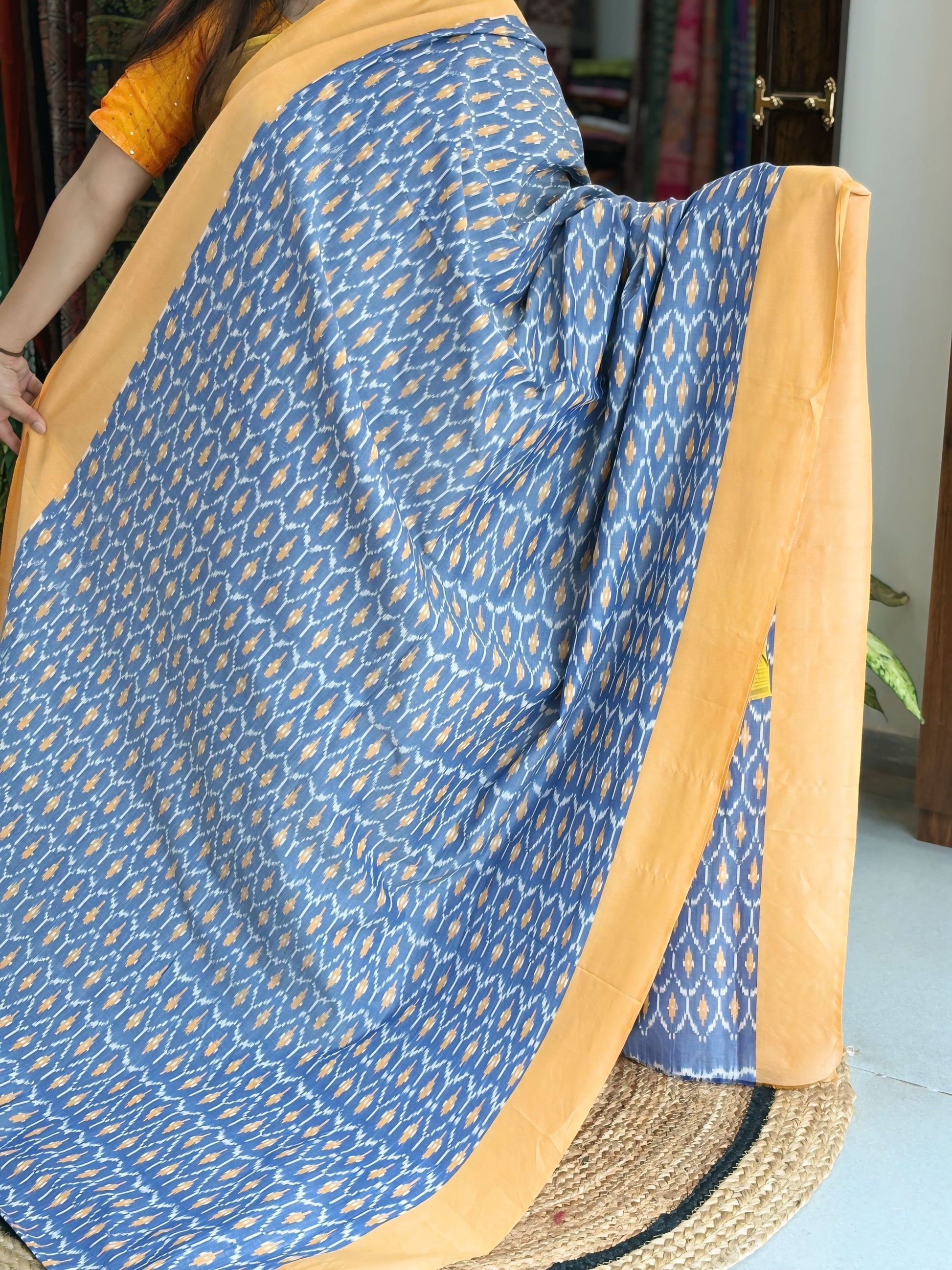 Pallavi - Pochampally Saree