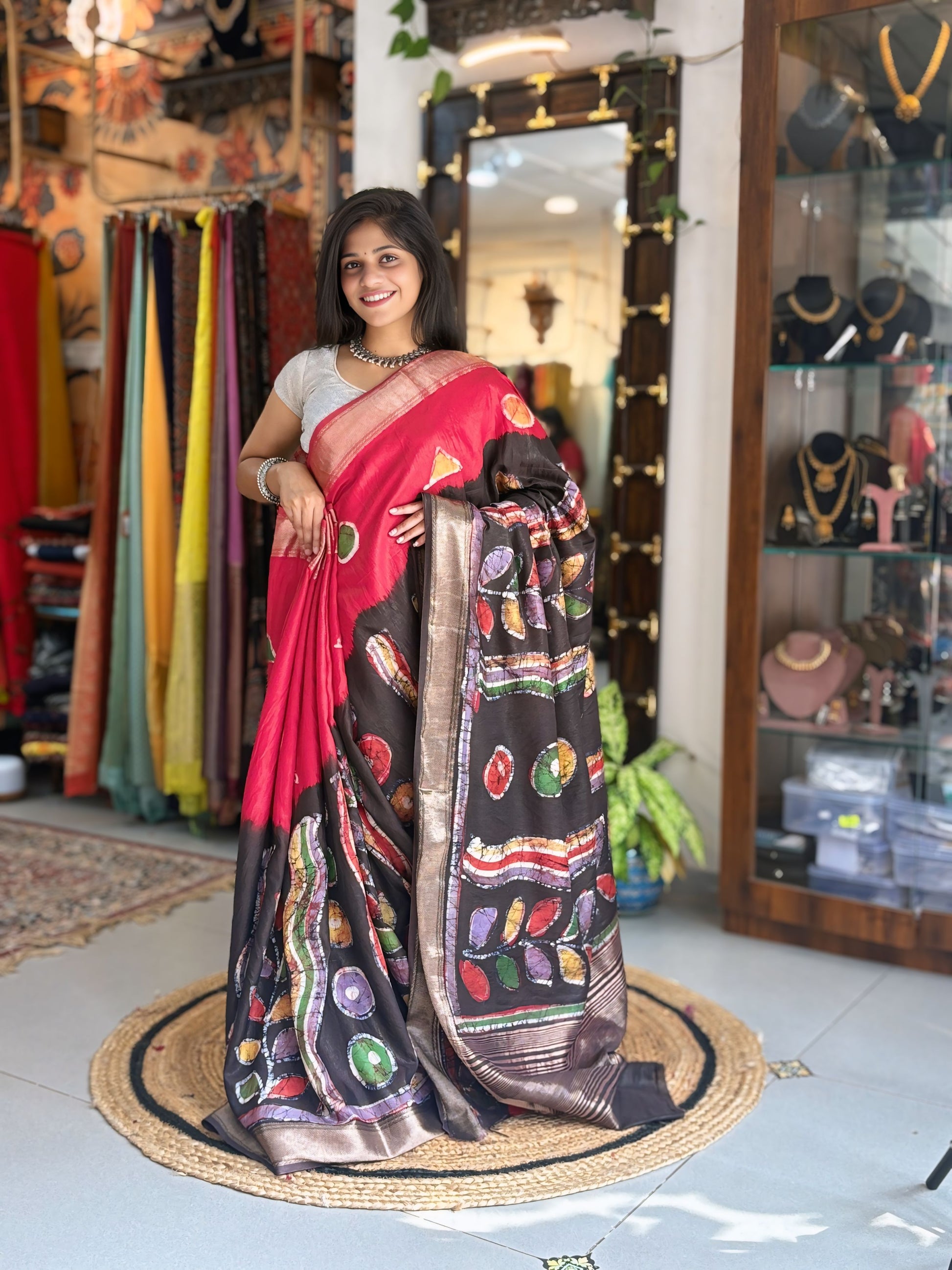 Varnika - Hand Batik Maheshwari Saree