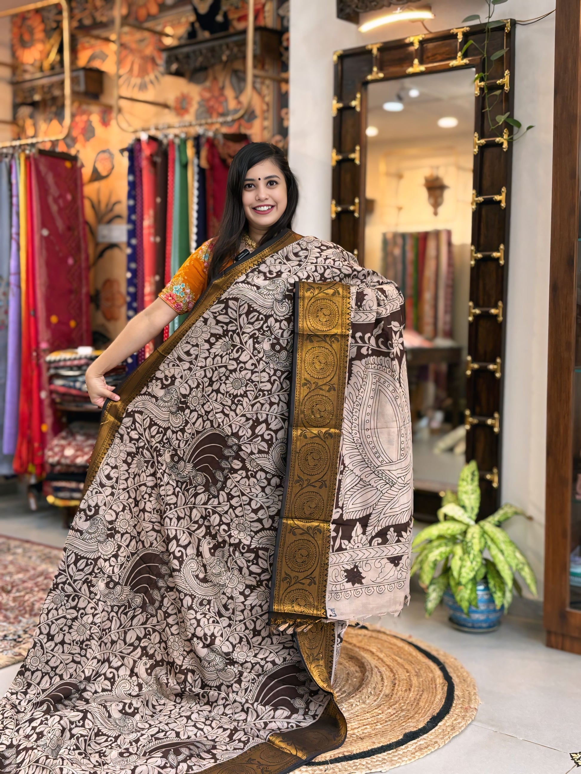 Zareen
- Kalamkari Nizam Heavy Border