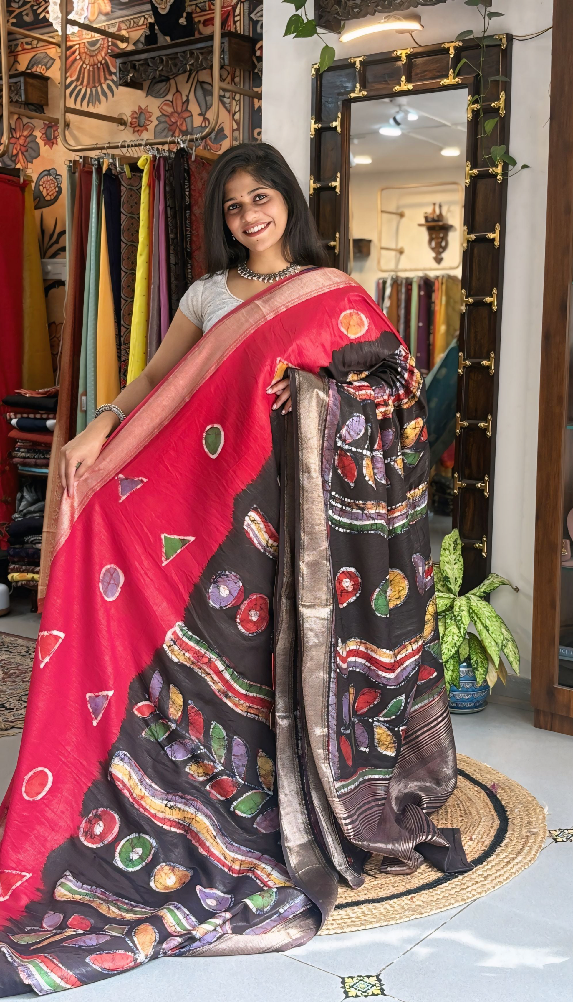 Varnika - Hand Batik Maheshwari Saree