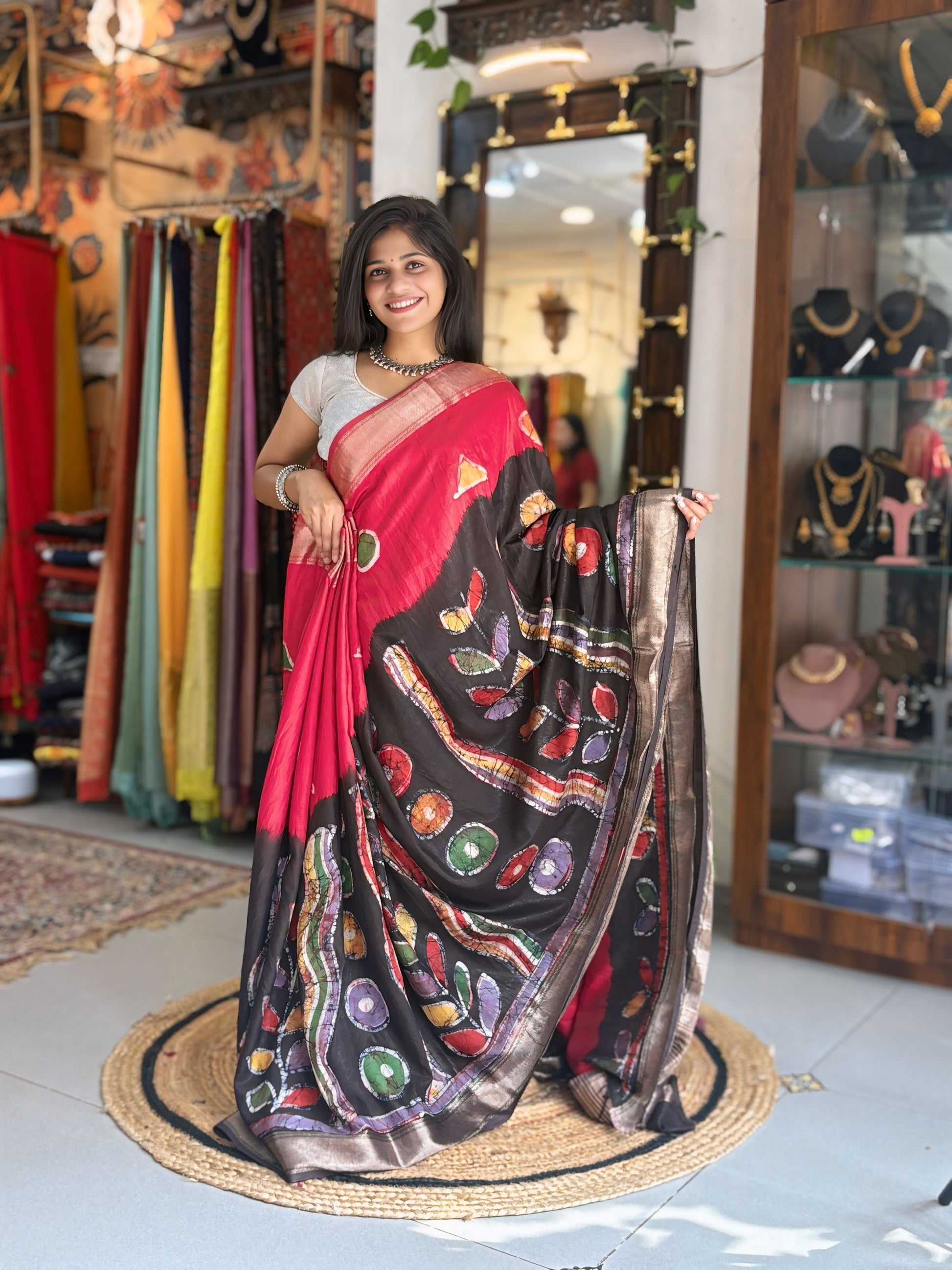Varnika - Hand Batik Maheshwari Saree