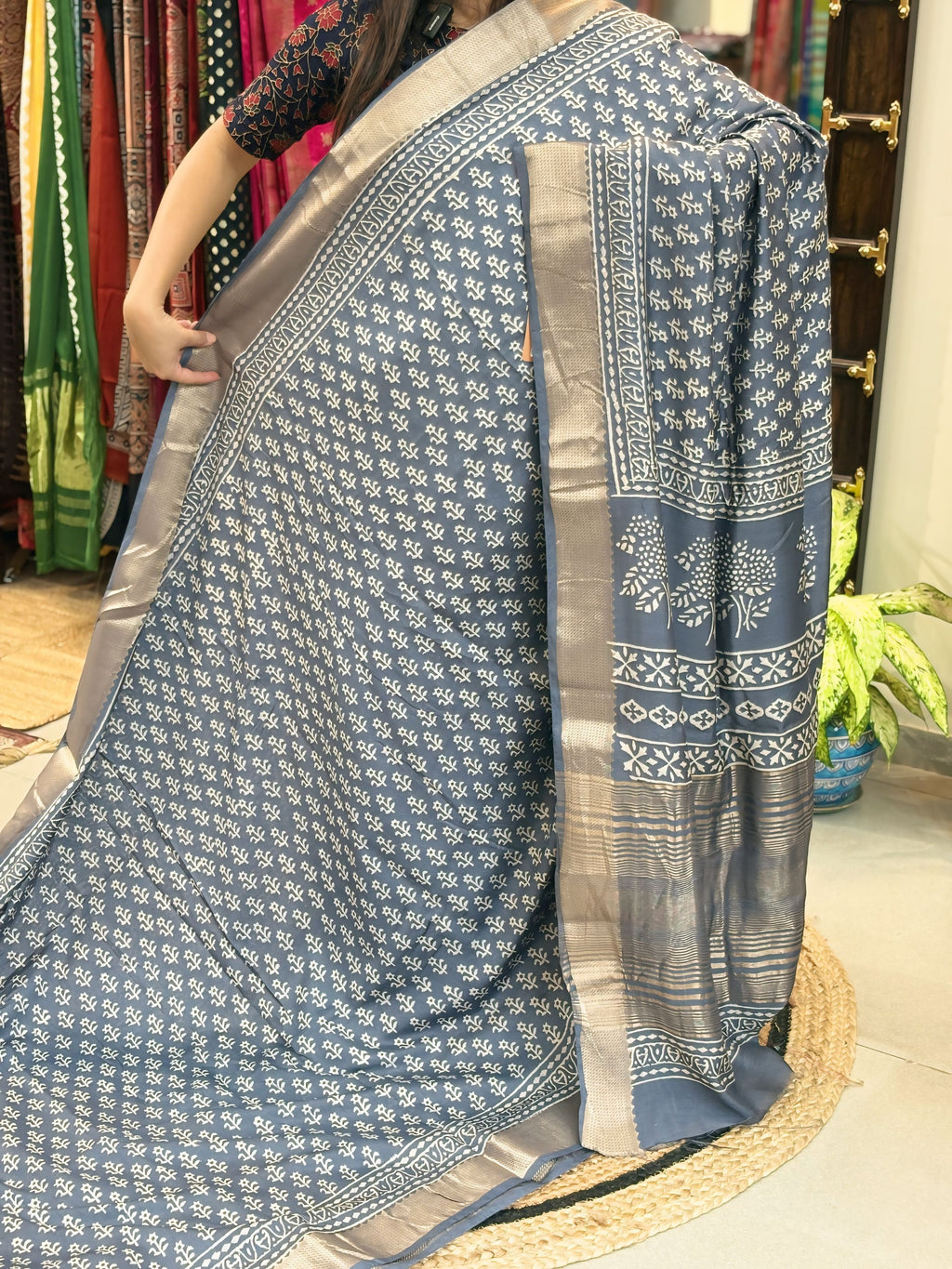 Shilpathar - Maheshwari Dabu Saree