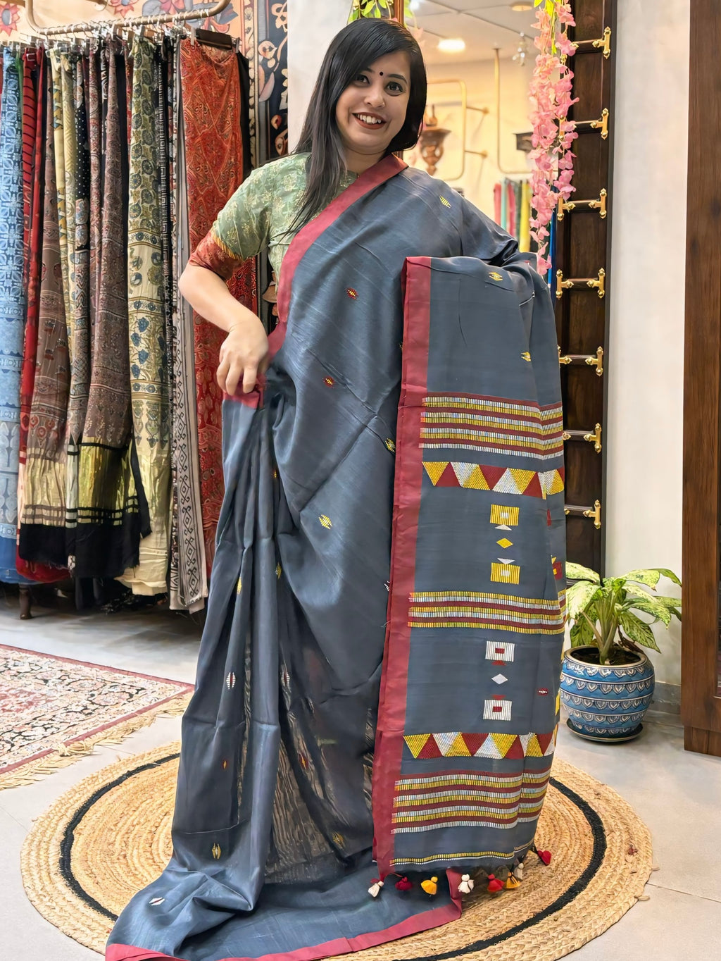Kavya - Bhujori Khadi Cotton Saree