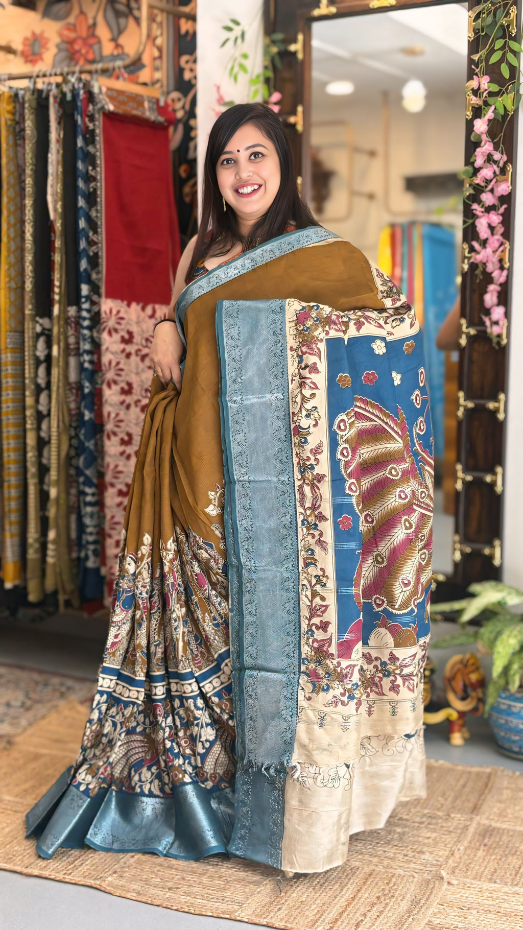 Roop
 - Kalamkari Nizam Heavy Border