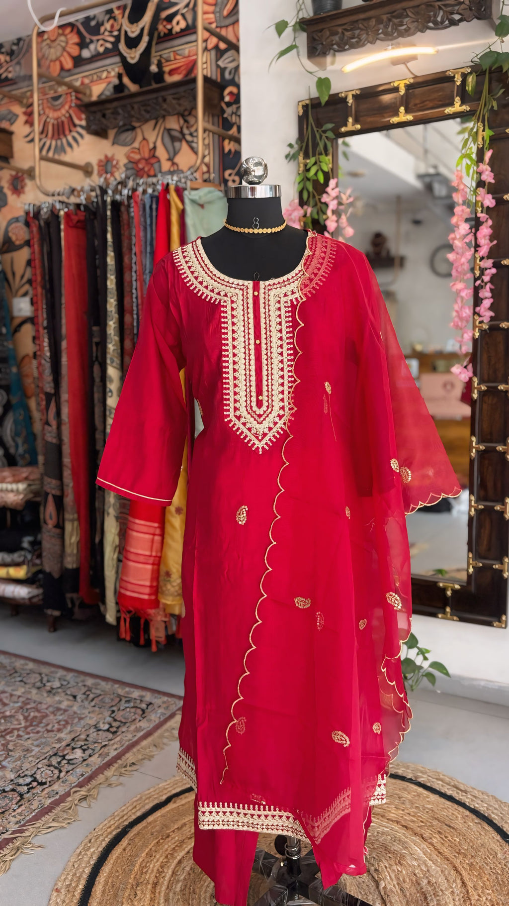 Gulabi Nazneen Set