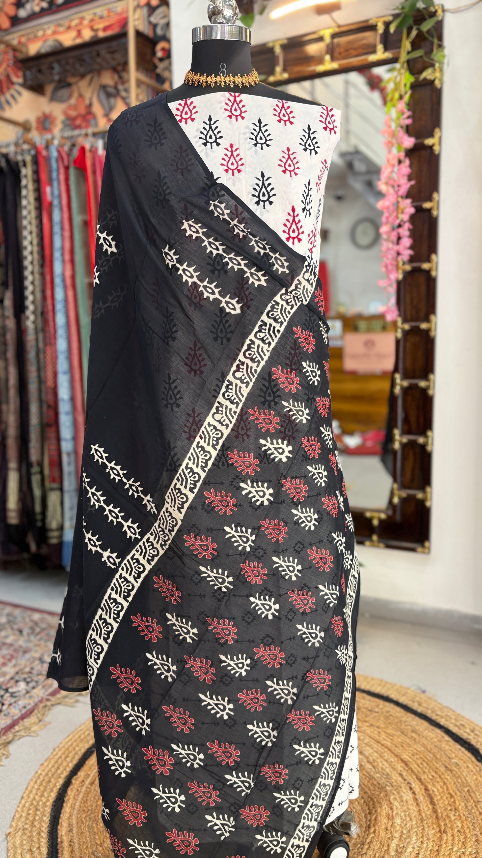 Aarvi - Kurti Sets