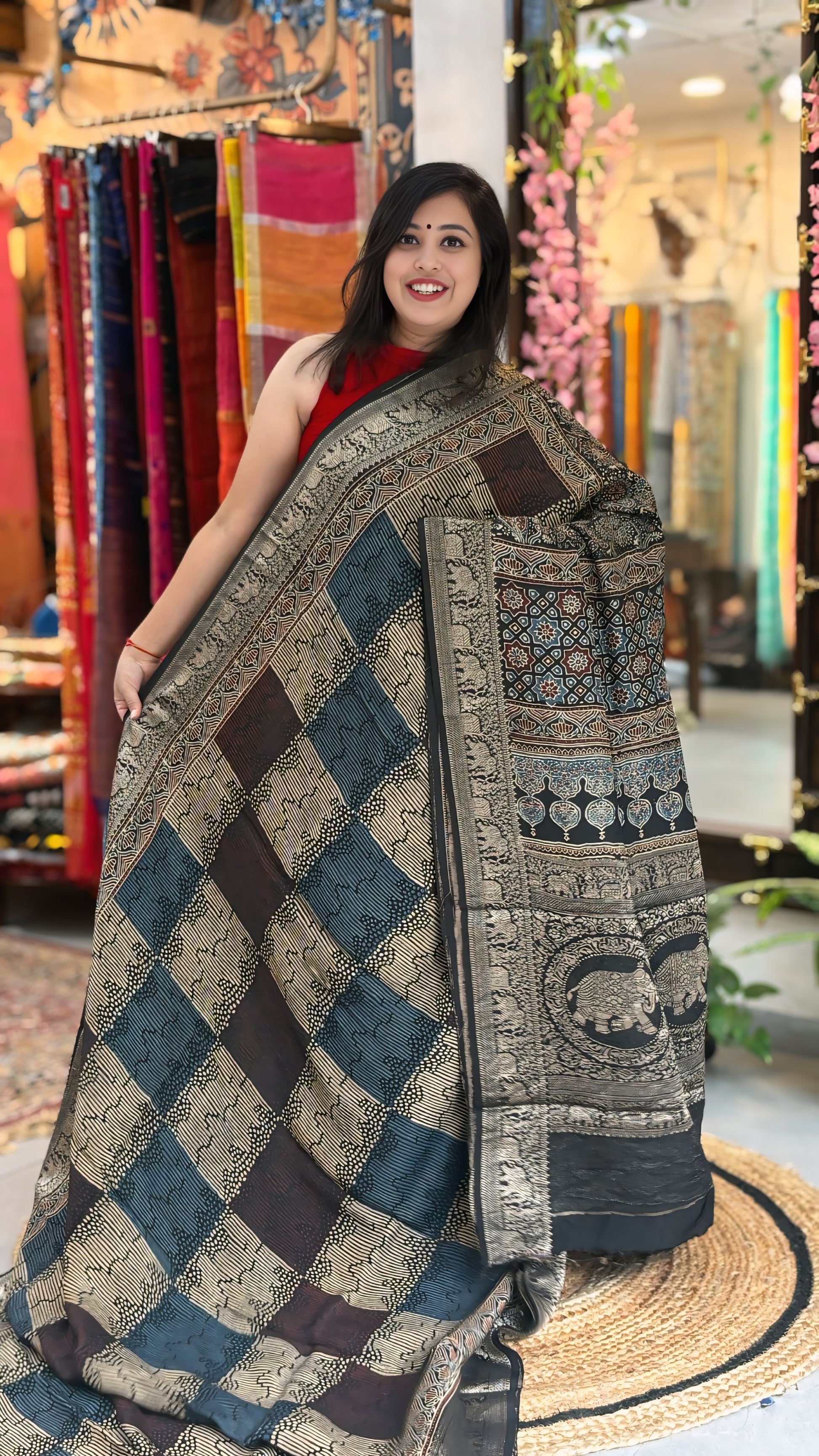 Neel - Dola Silk