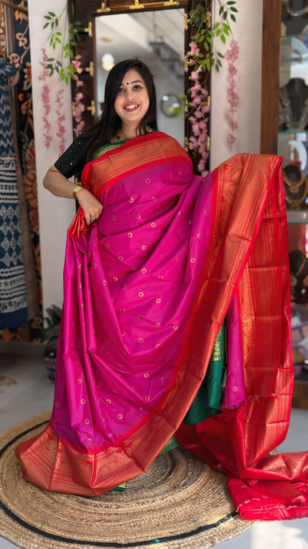 Ishita - Gadwal Silk Saree