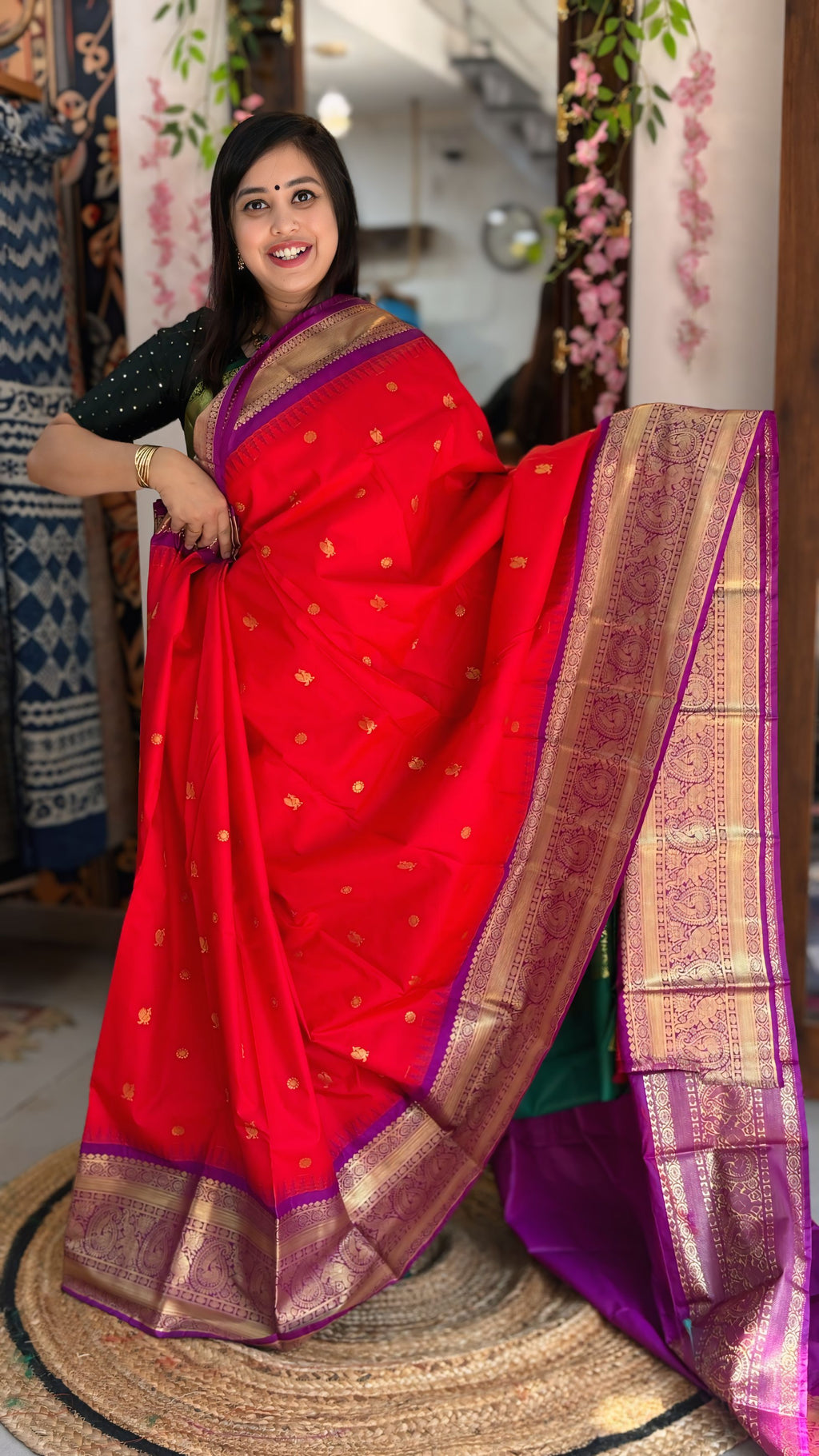 Ritvika - Gadwal Silk Saree