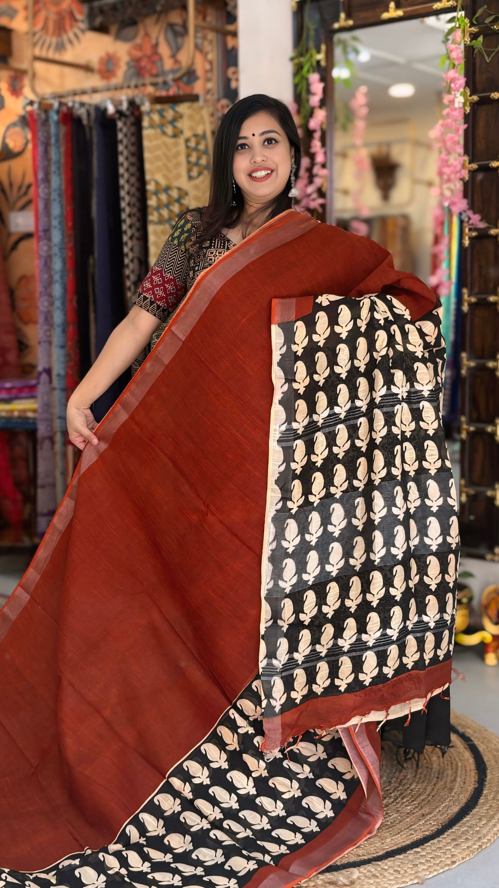 Rangrekha - Cotton Linen