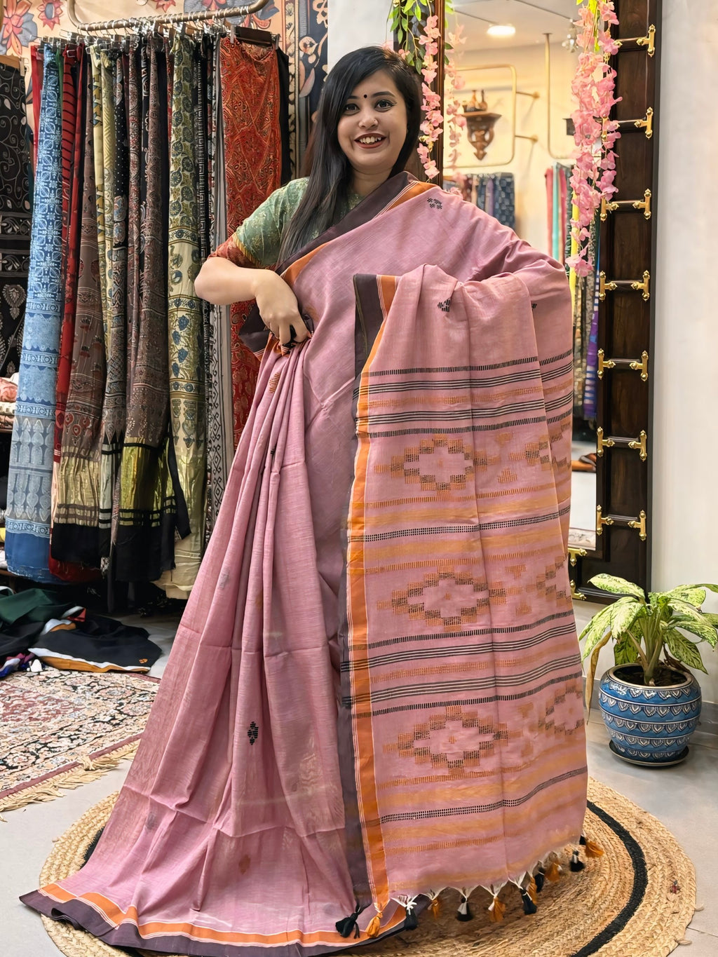 Prabha
 - Bhujori Khadi Cotton Saree