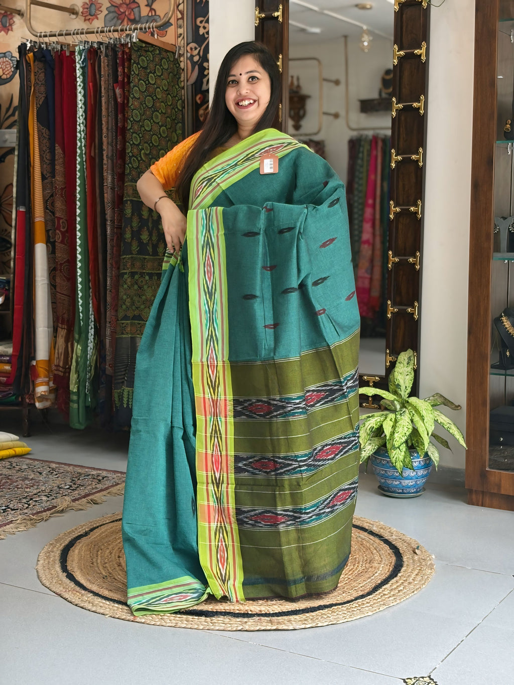 Shubhra - Pochampally Saree