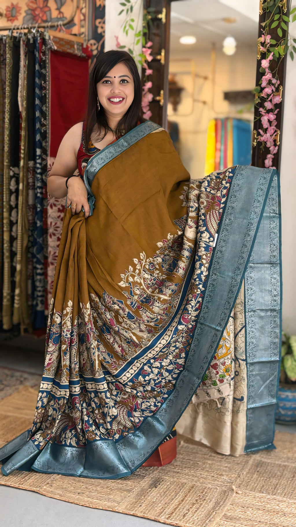 Roop
 - Kalamkari Nizam Heavy Border