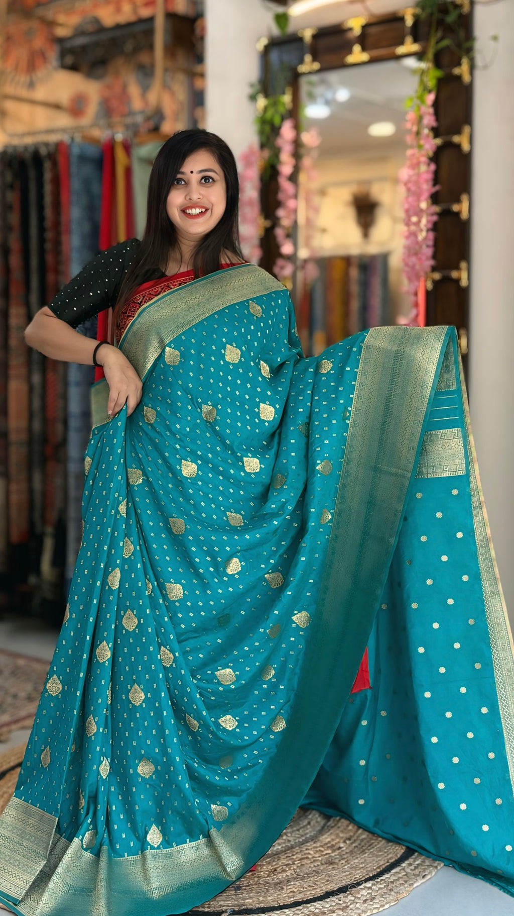 Kanak
- Georgette Banarasi