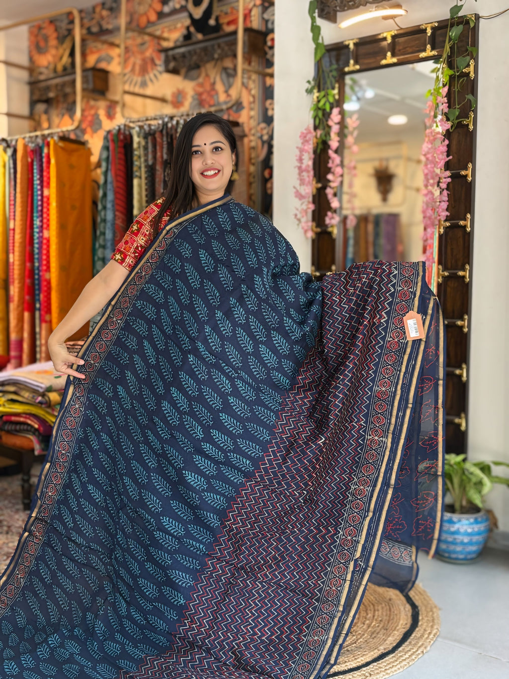 Chandbali
- Chanderi Silk