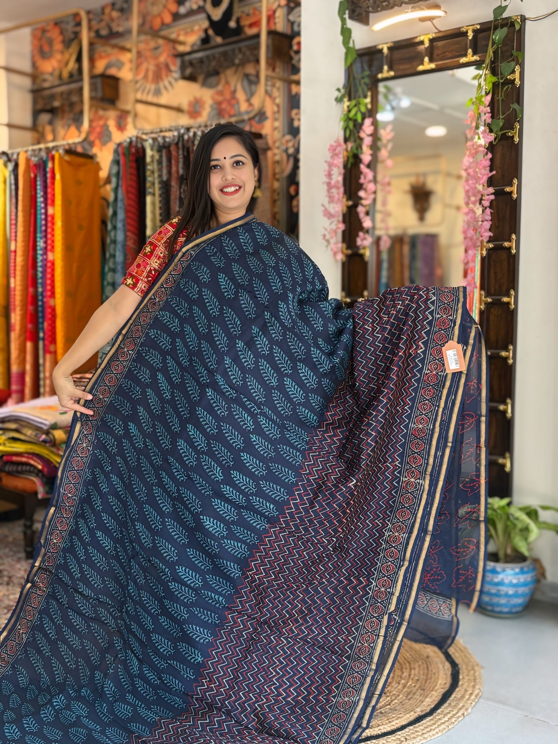 Chandbali
- Chanderi Silk