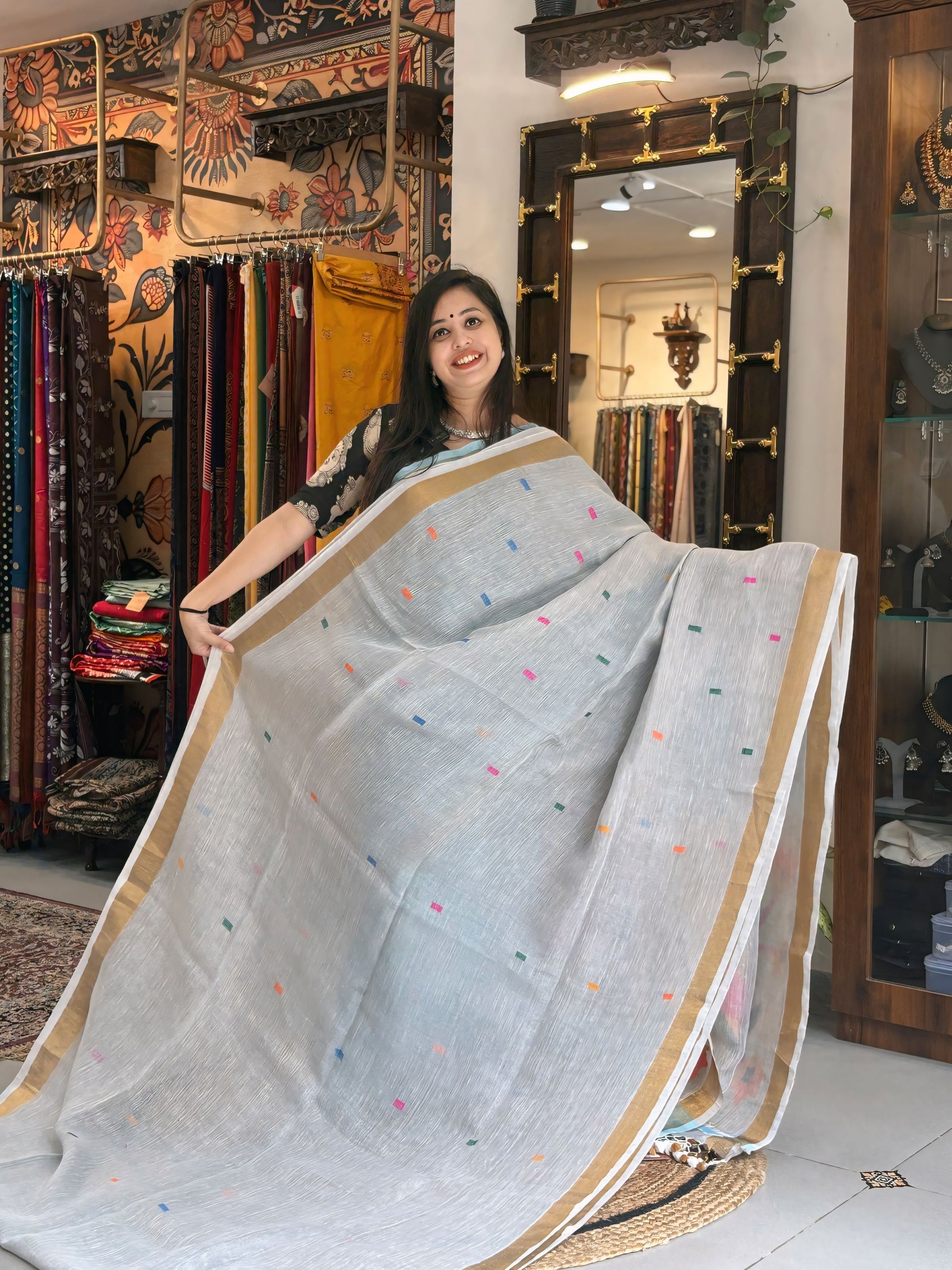 Pearl Glow - Paithani Linen