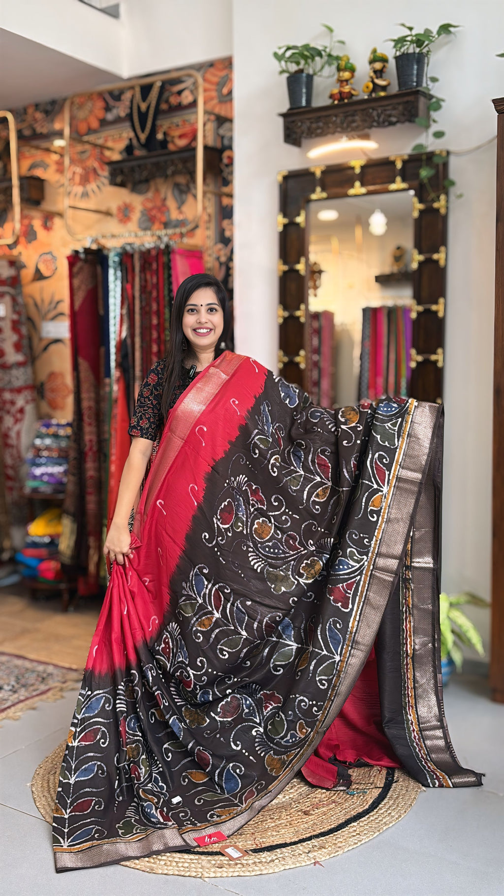 Phoolmala - Hand Batik Maheshwari Saree
