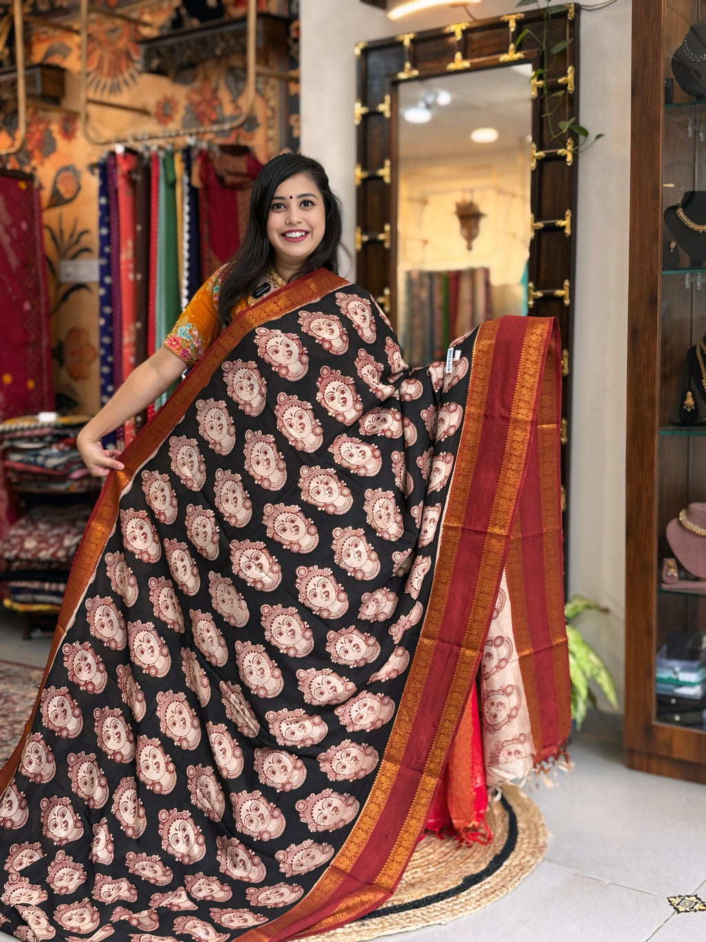 Gulzar
- Kalamkari Nizam Heavy Border