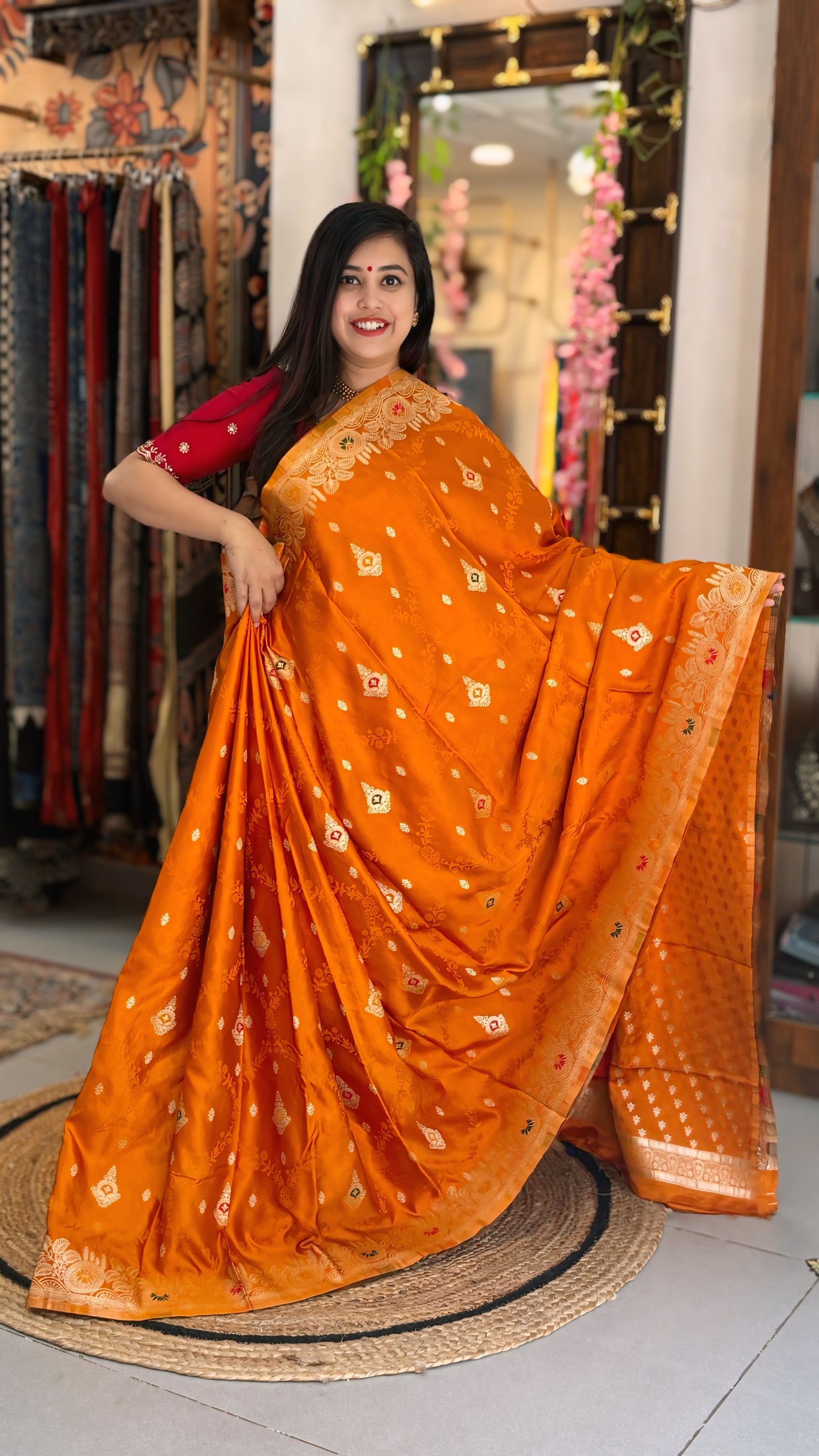 Suvarna - Mashru Banarasi