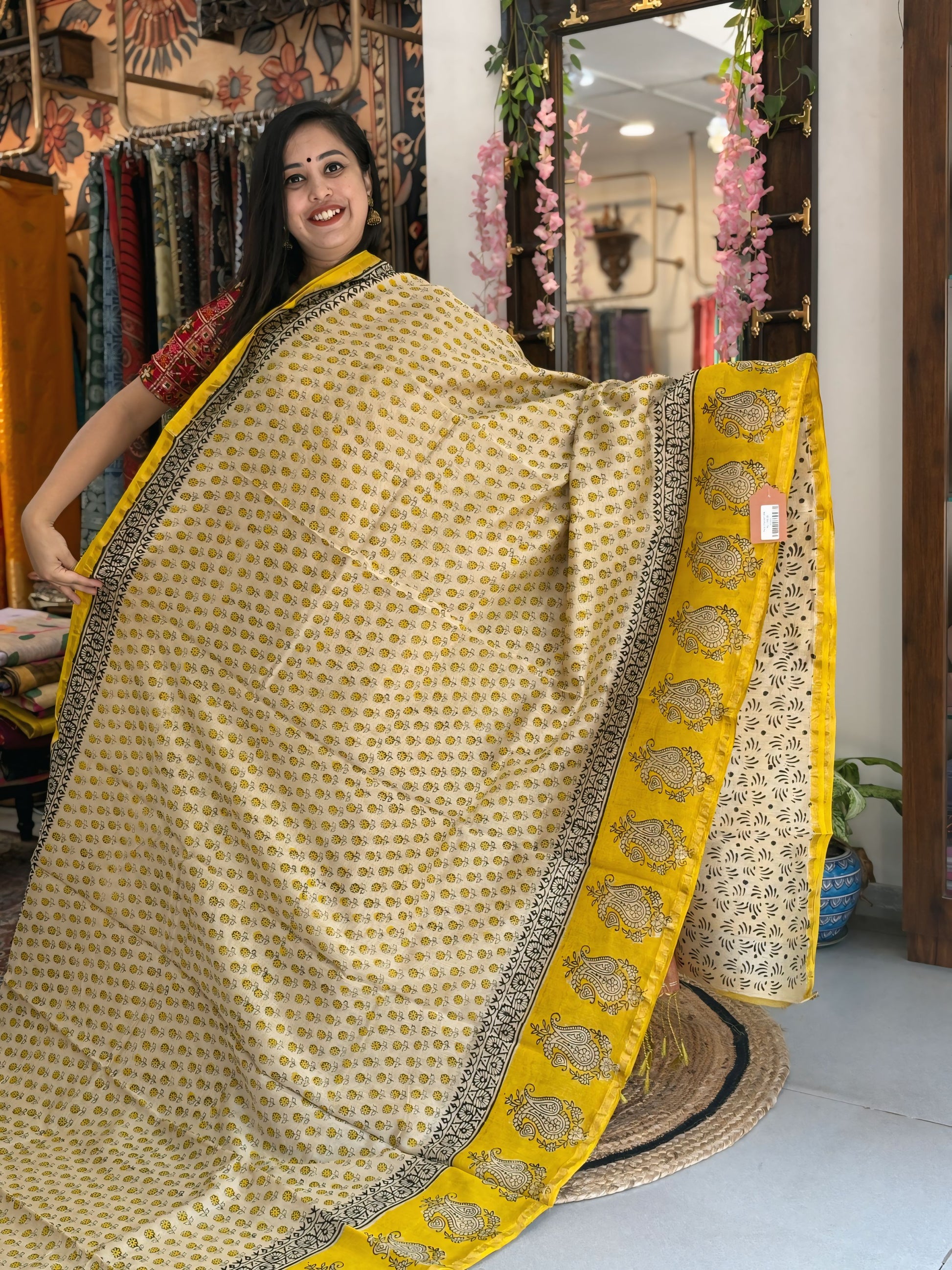 Maharani
- Chanderi Silk