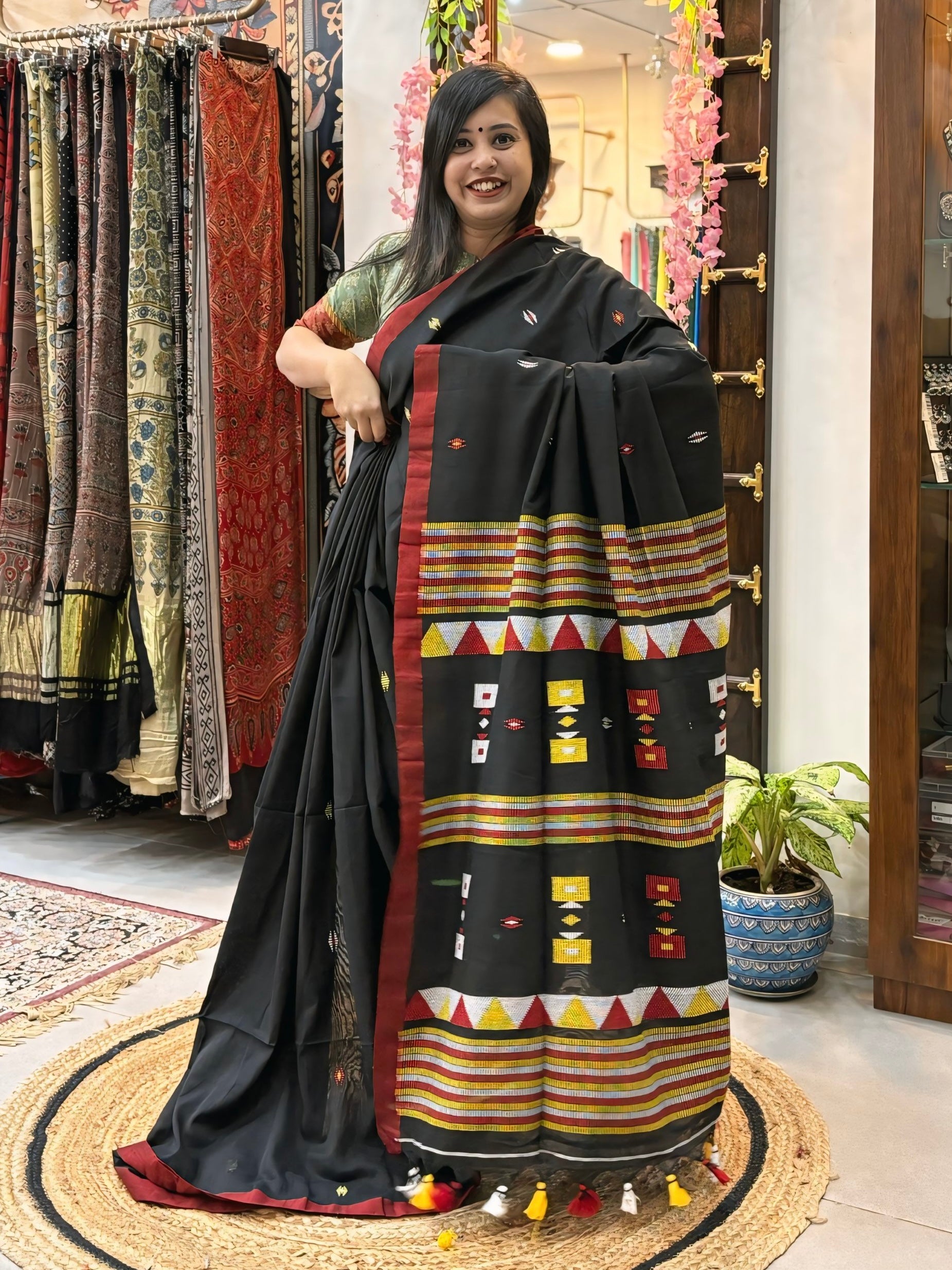 Shringaara - Bhujori Khadi Cotton Saree