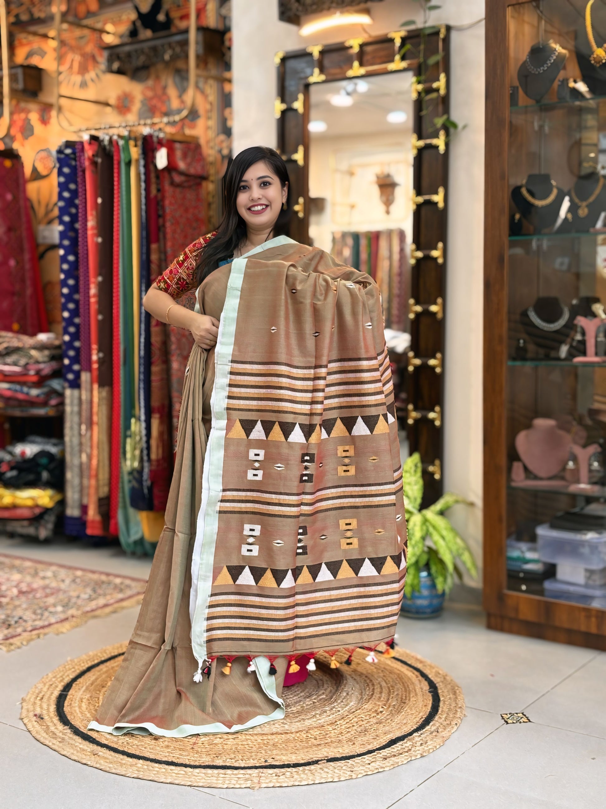 Aavira - Bhujori Khadi Cotton Saree