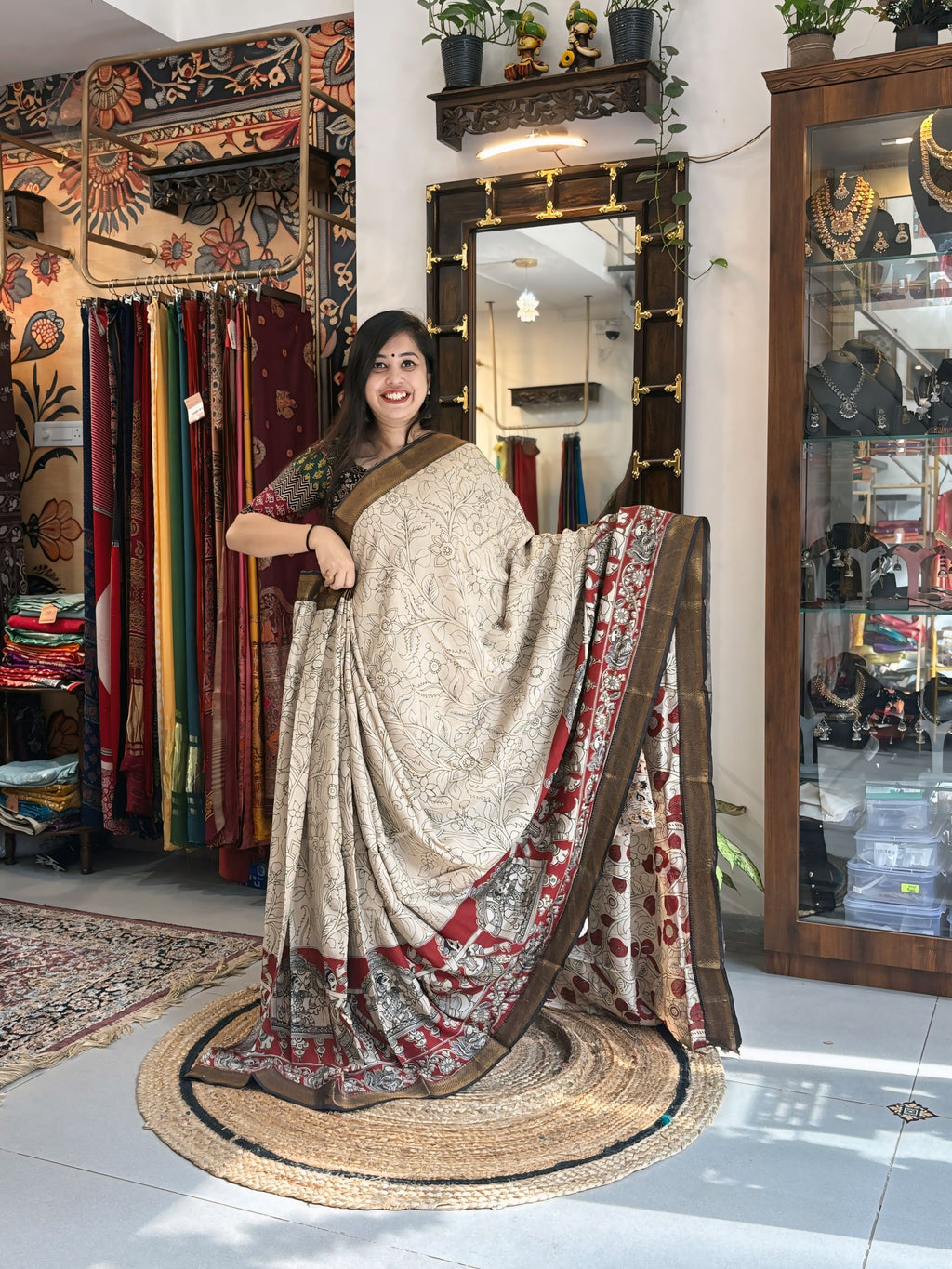 Blockprint Bliss
 - Kalamkari Nizam Border