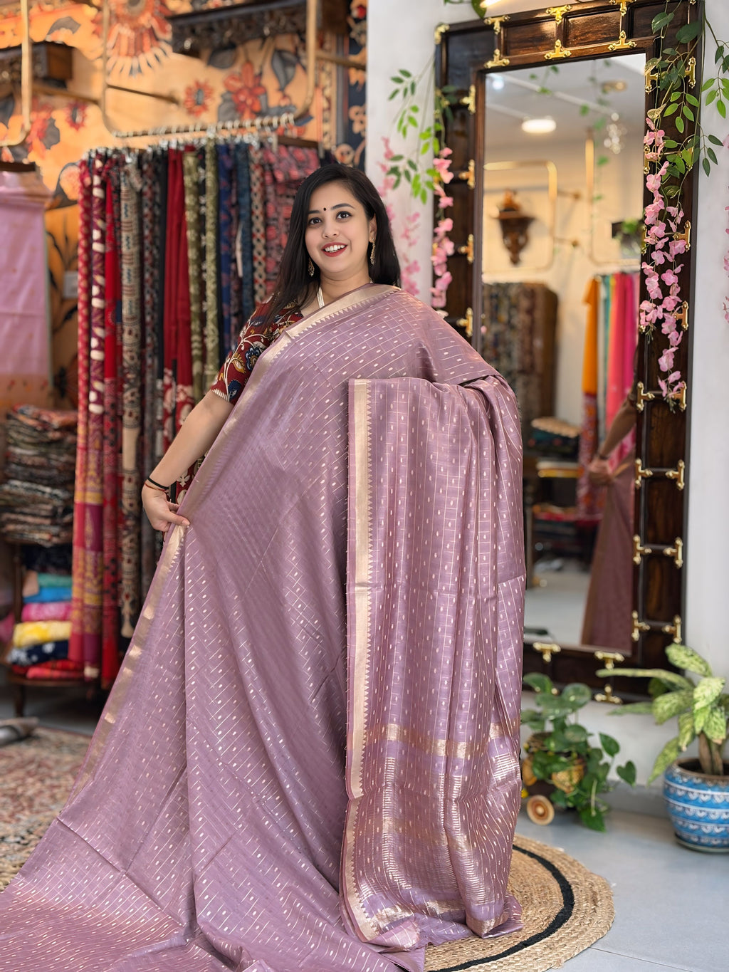 Madhavi
 - Maheshwari Banarasi Saree