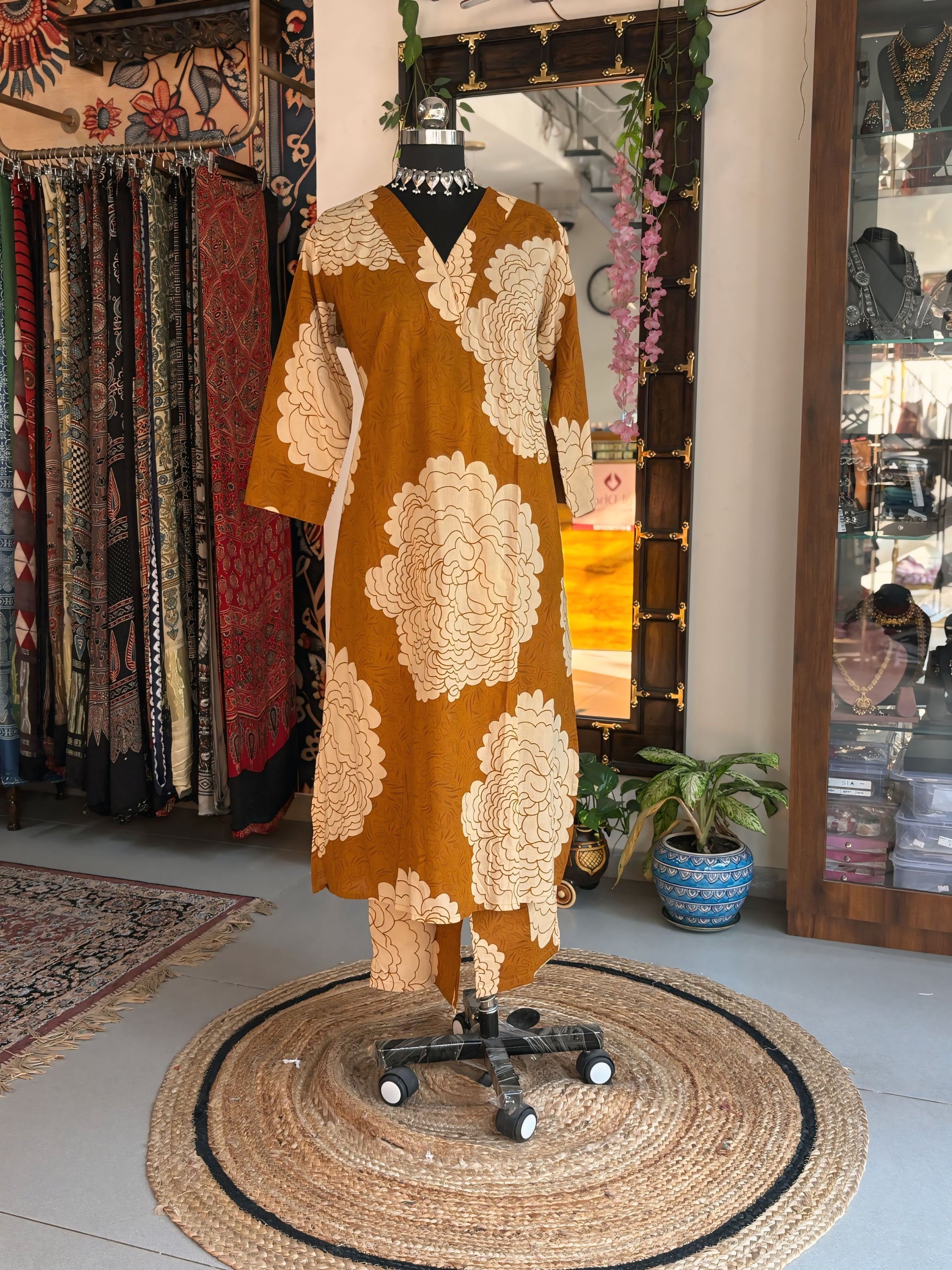 Clay Petal Kurti
