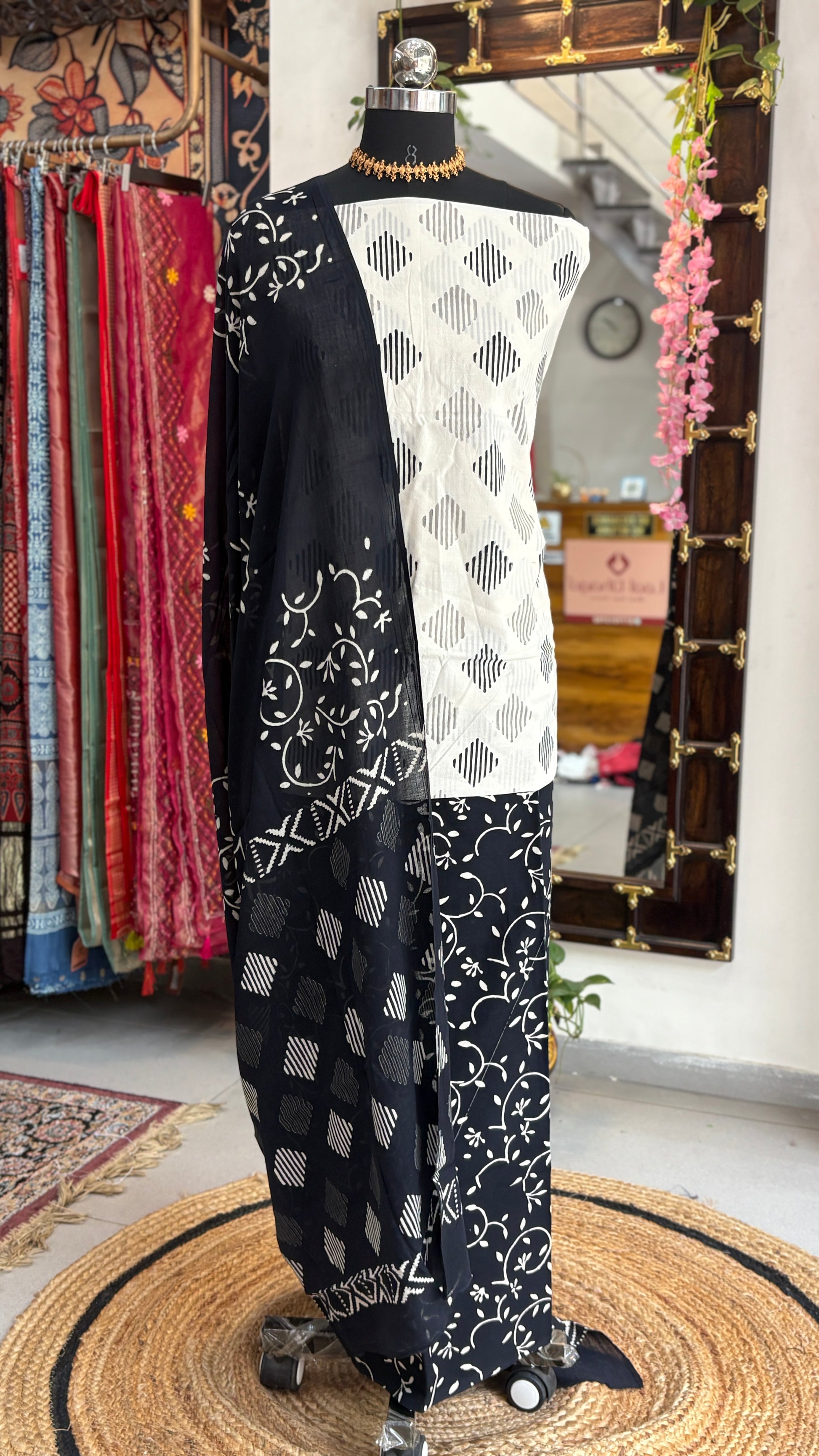 Ishita - Kurti Sets