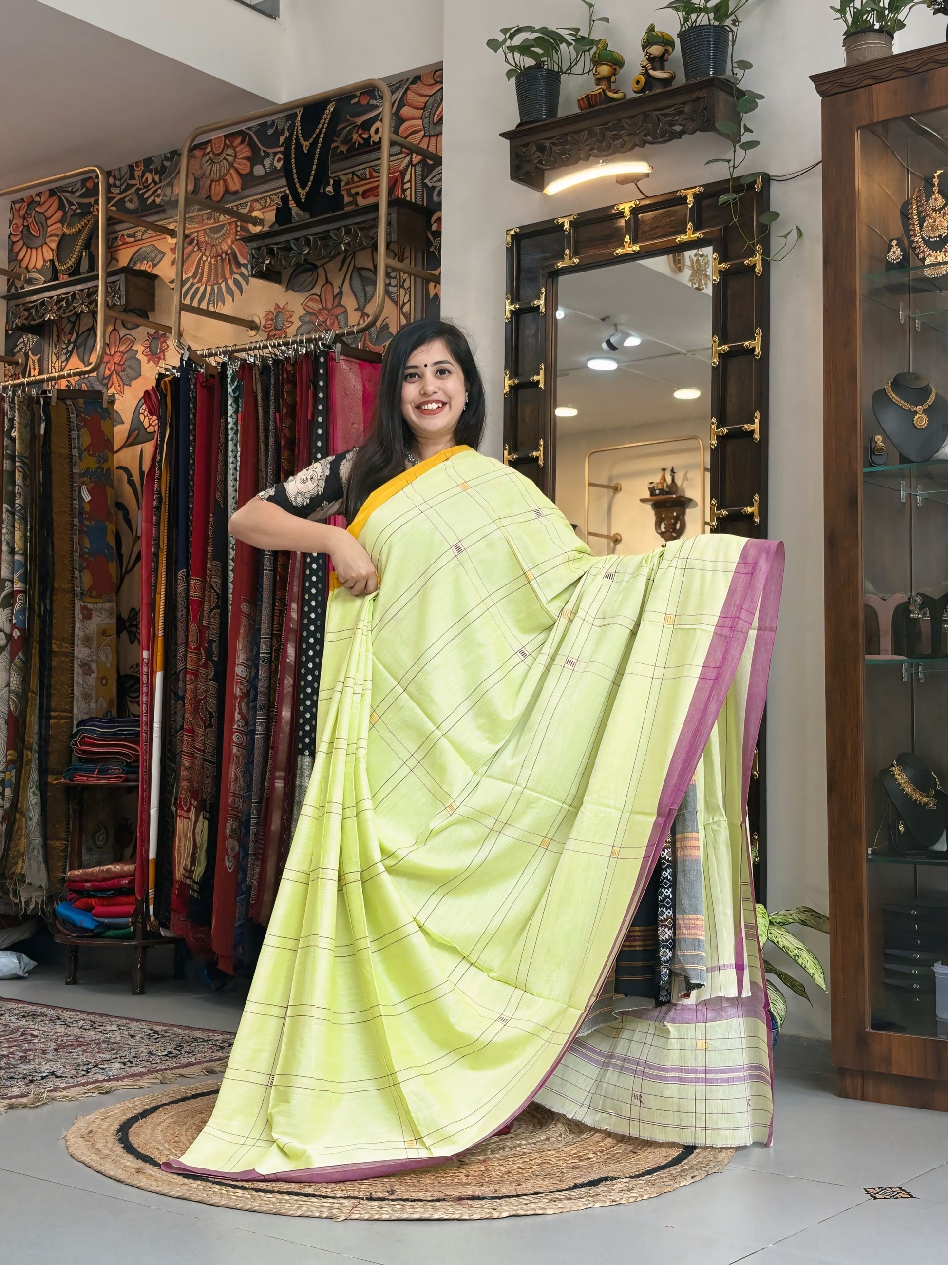 Pratima – Dhaniakhali Cotton