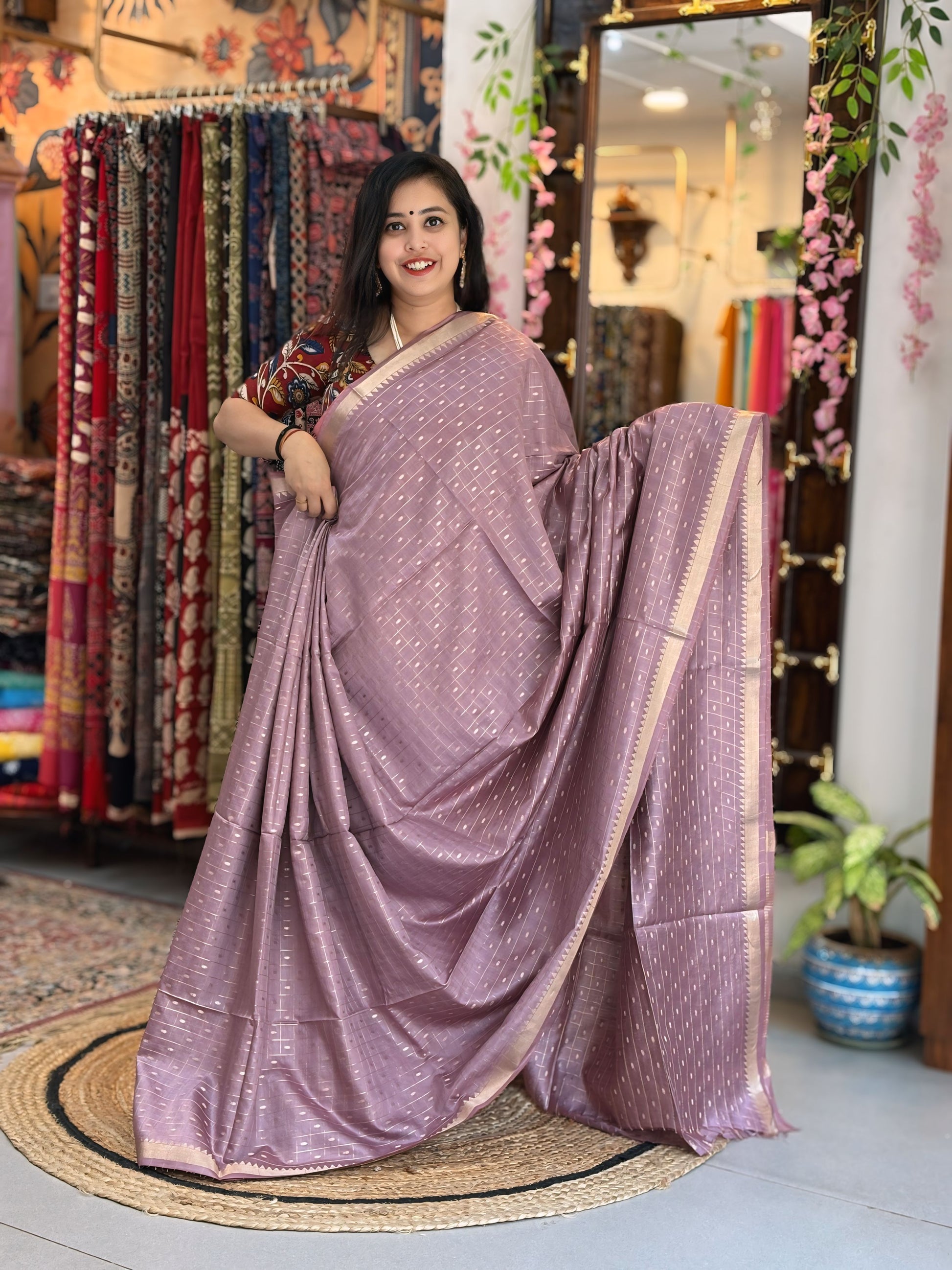 Madhavi
 - Maheshwari Banarasi Saree