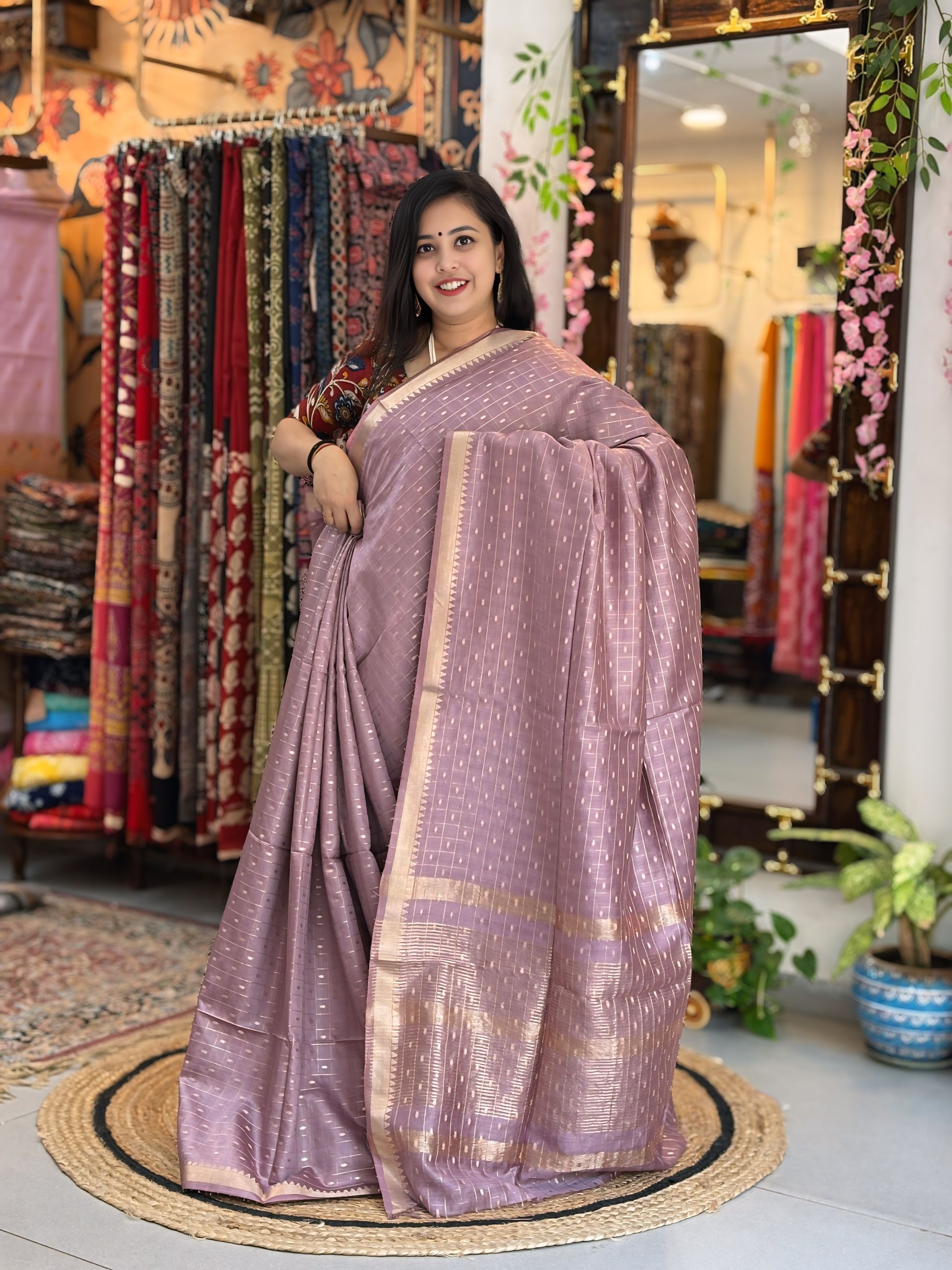 Madhavi
 - Maheshwari Banarasi Saree