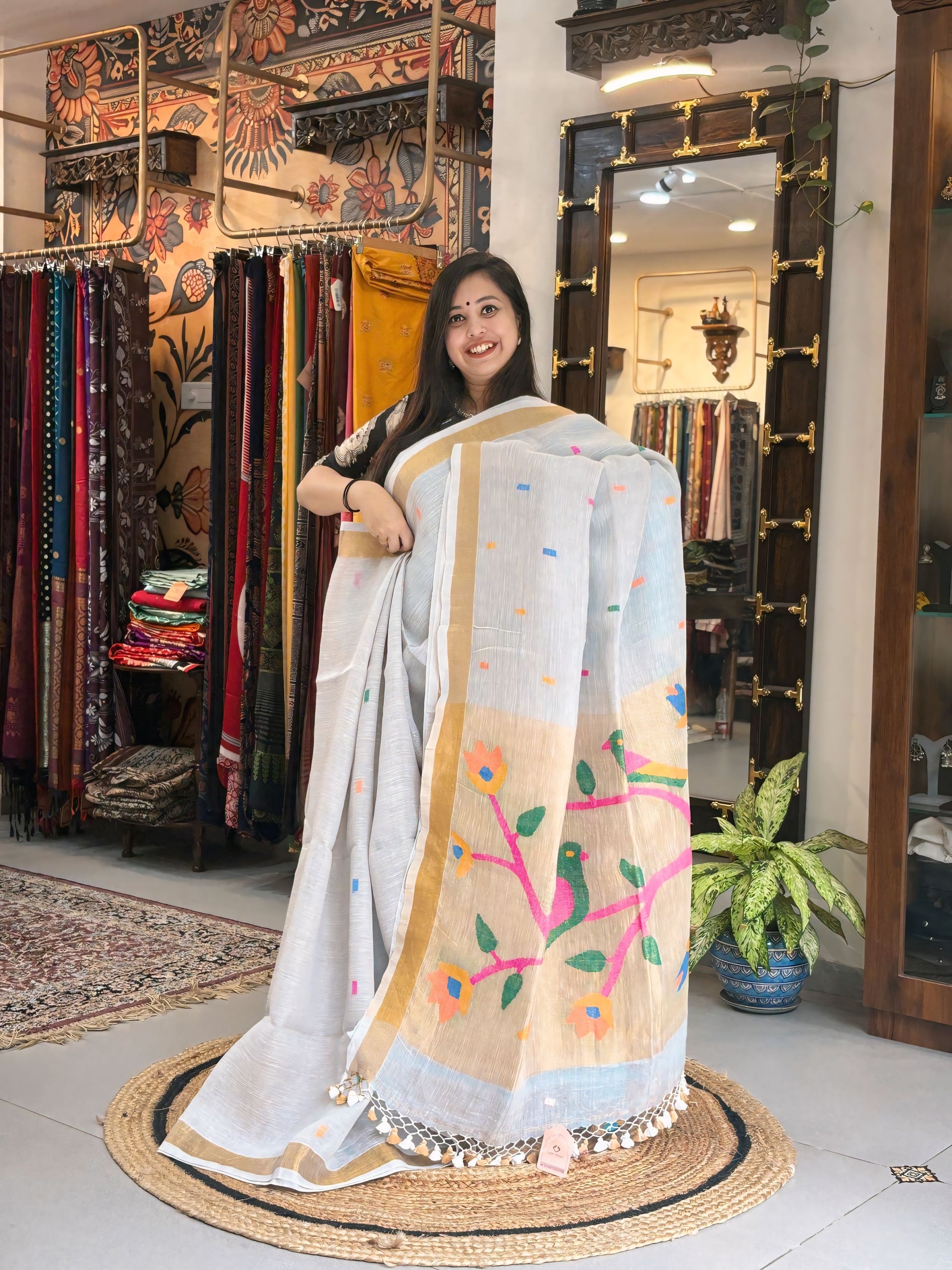 Pearl Glow - Paithani Linen