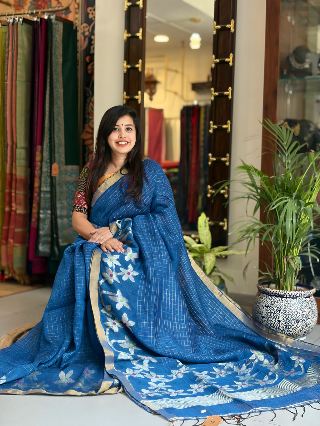 Premium Work Linen Saree 001